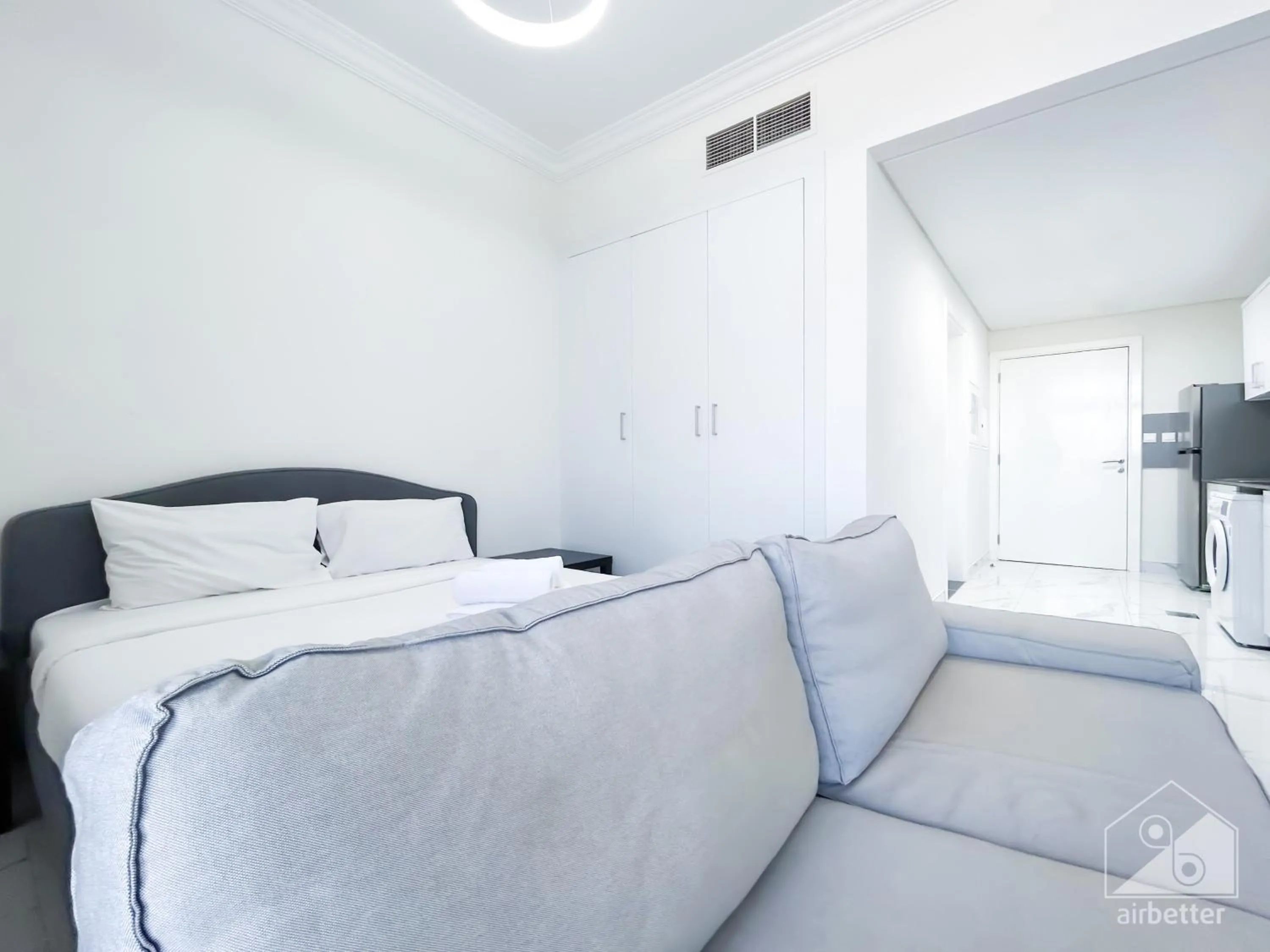 Bed in Spacious Studio with balcony in AL Majan