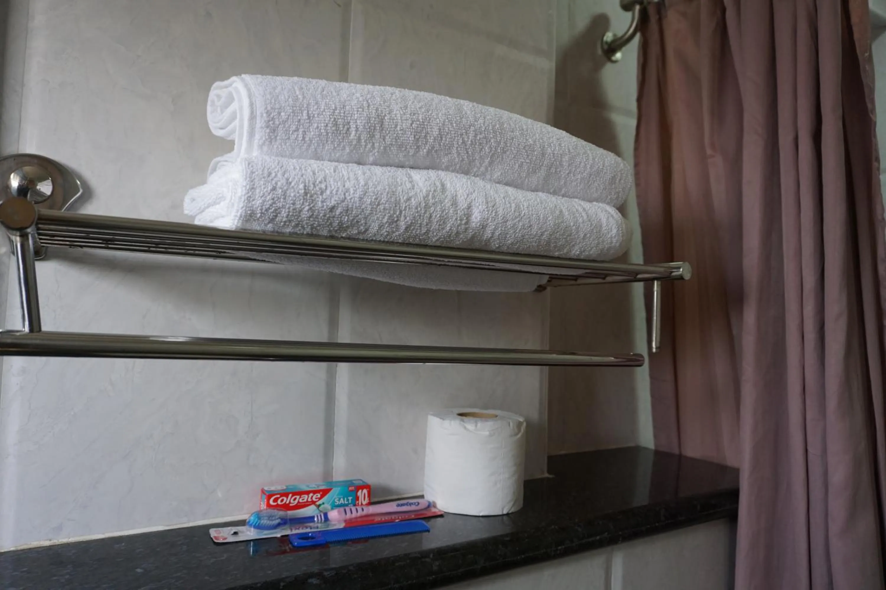 Bathroom, Bed in Kingscross Residency