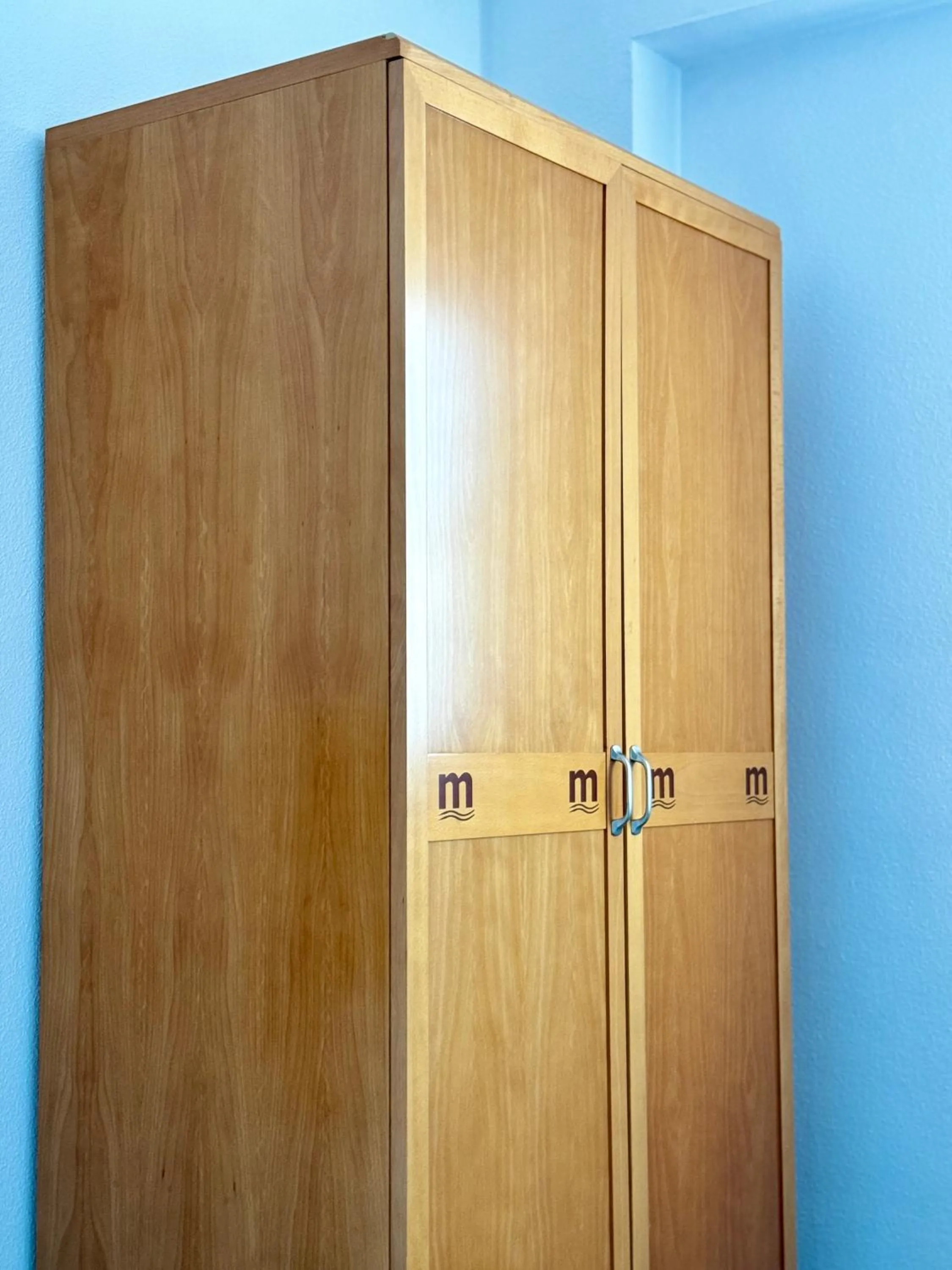 wardrobe in Residencia Mediterraneo