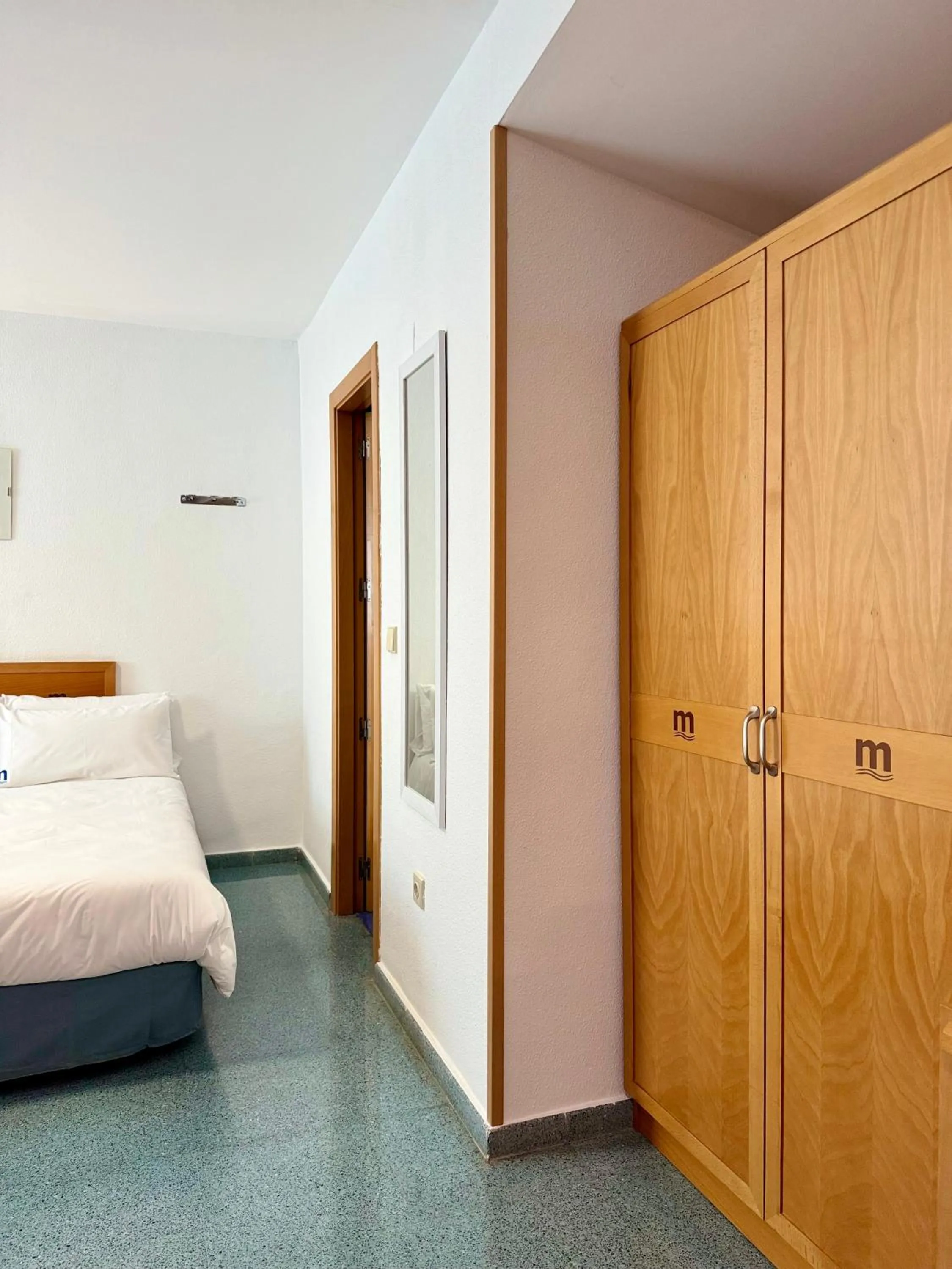 Bedroom, Bed in Residencia Mediterraneo