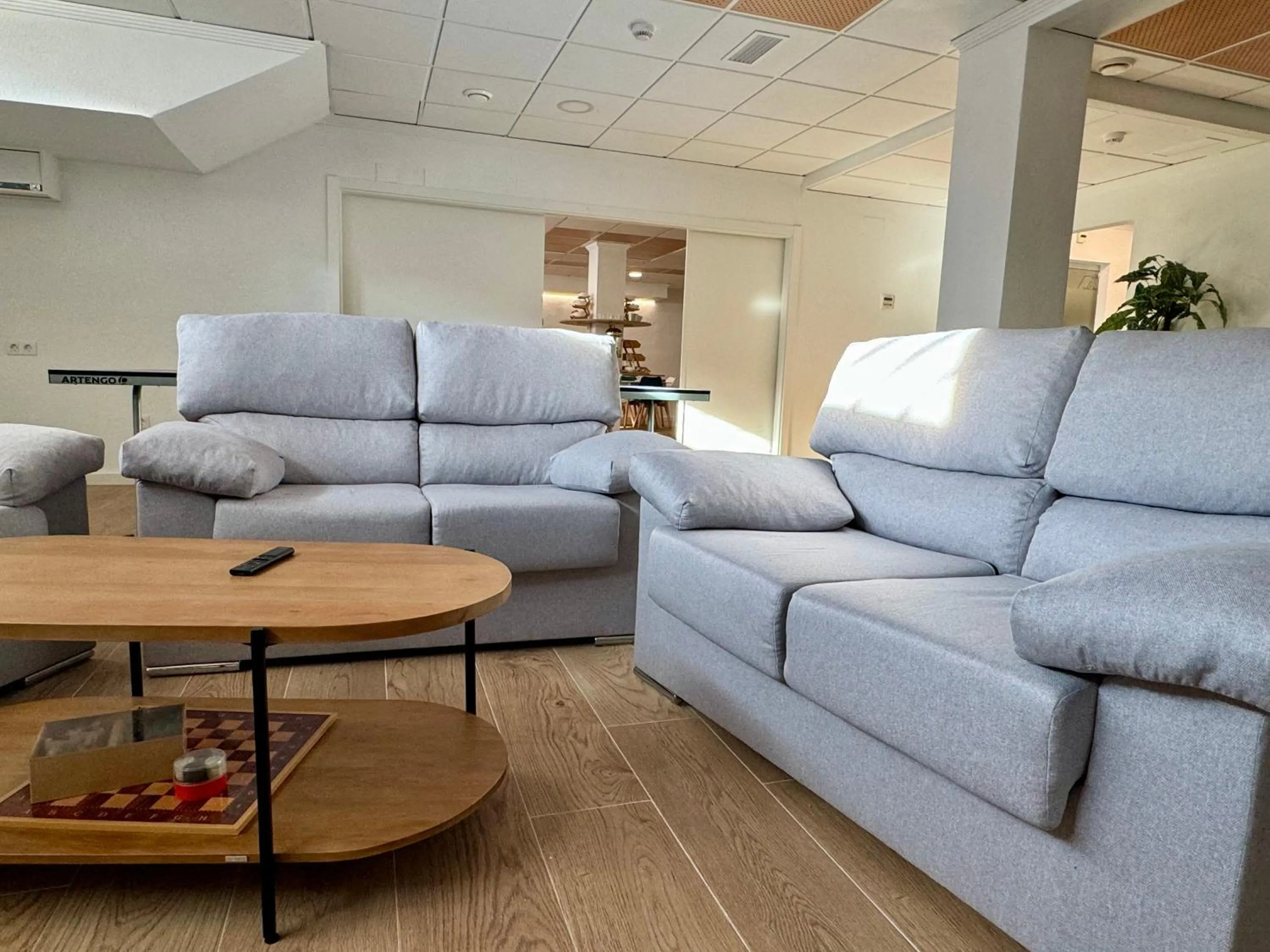 Communal lounge/ TV room in Residencia Mediterraneo