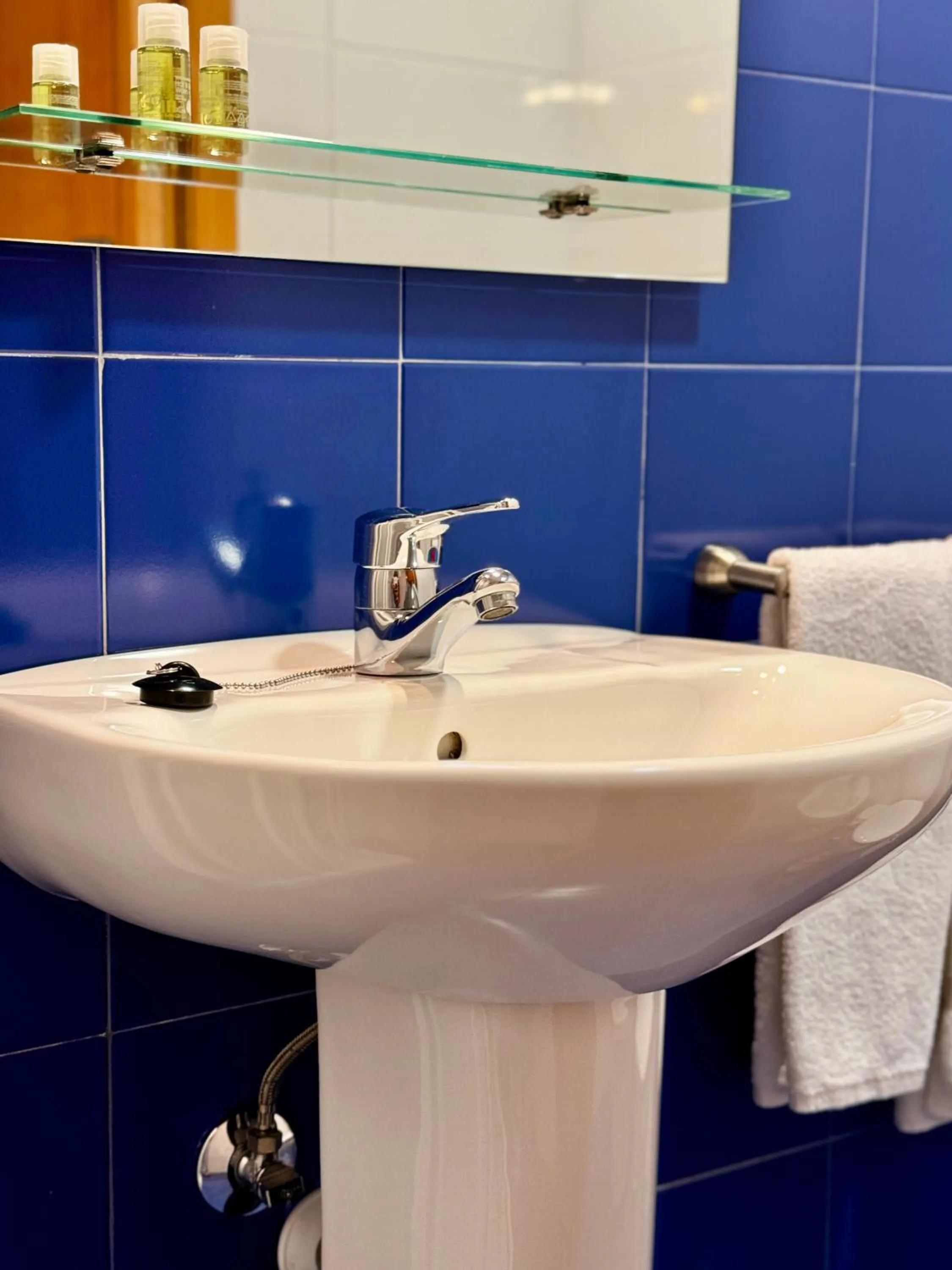 Bathroom in Residencia Mediterraneo