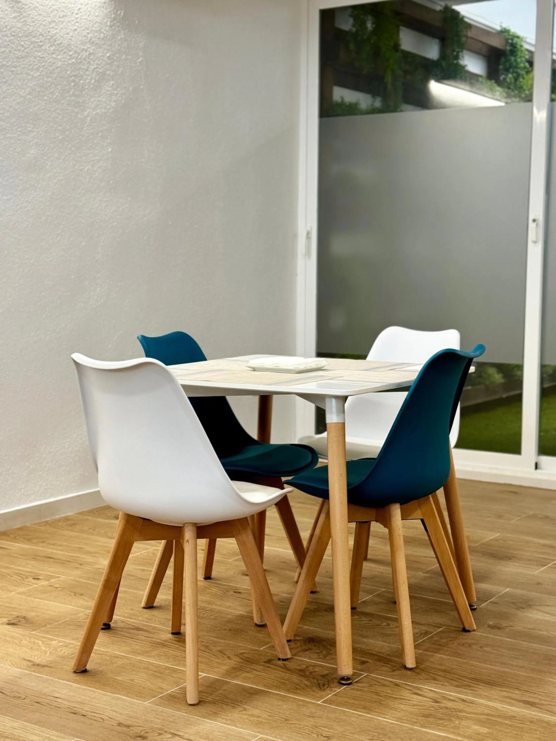 Dining area in Residencia Mediterraneo