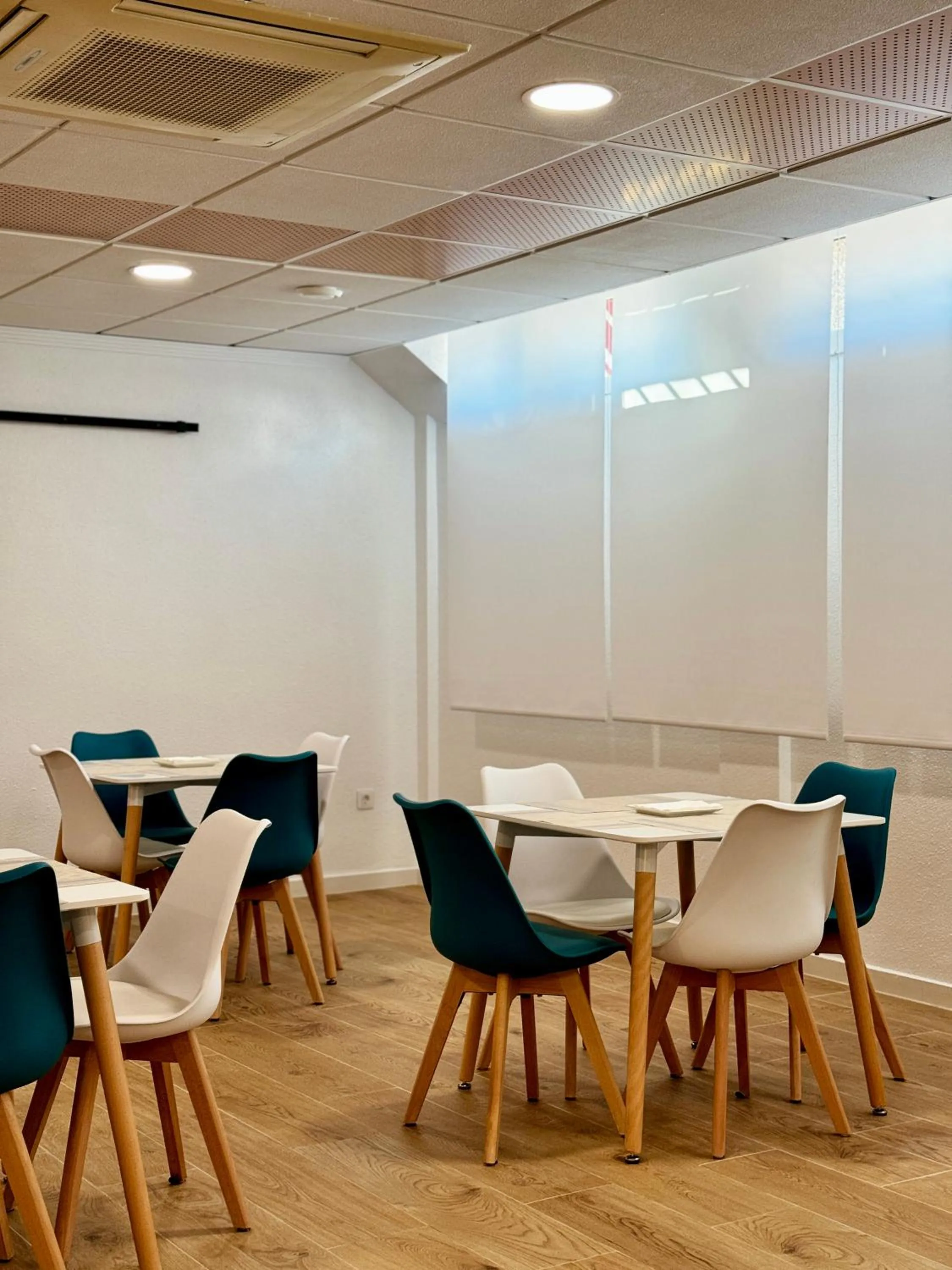 Dining area in Residencia Mediterraneo