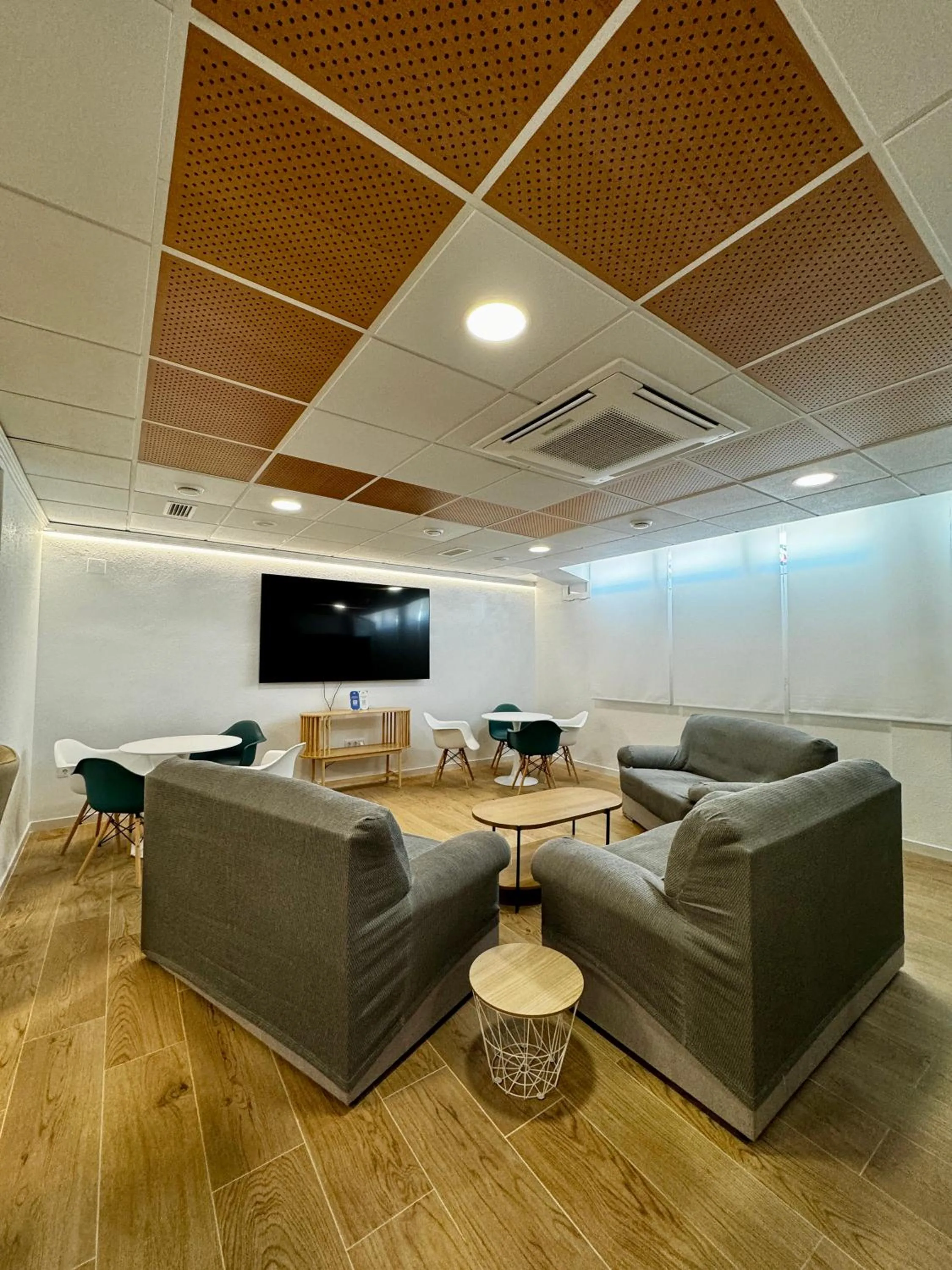 Communal lounge/ TV room in Residencia Mediterraneo