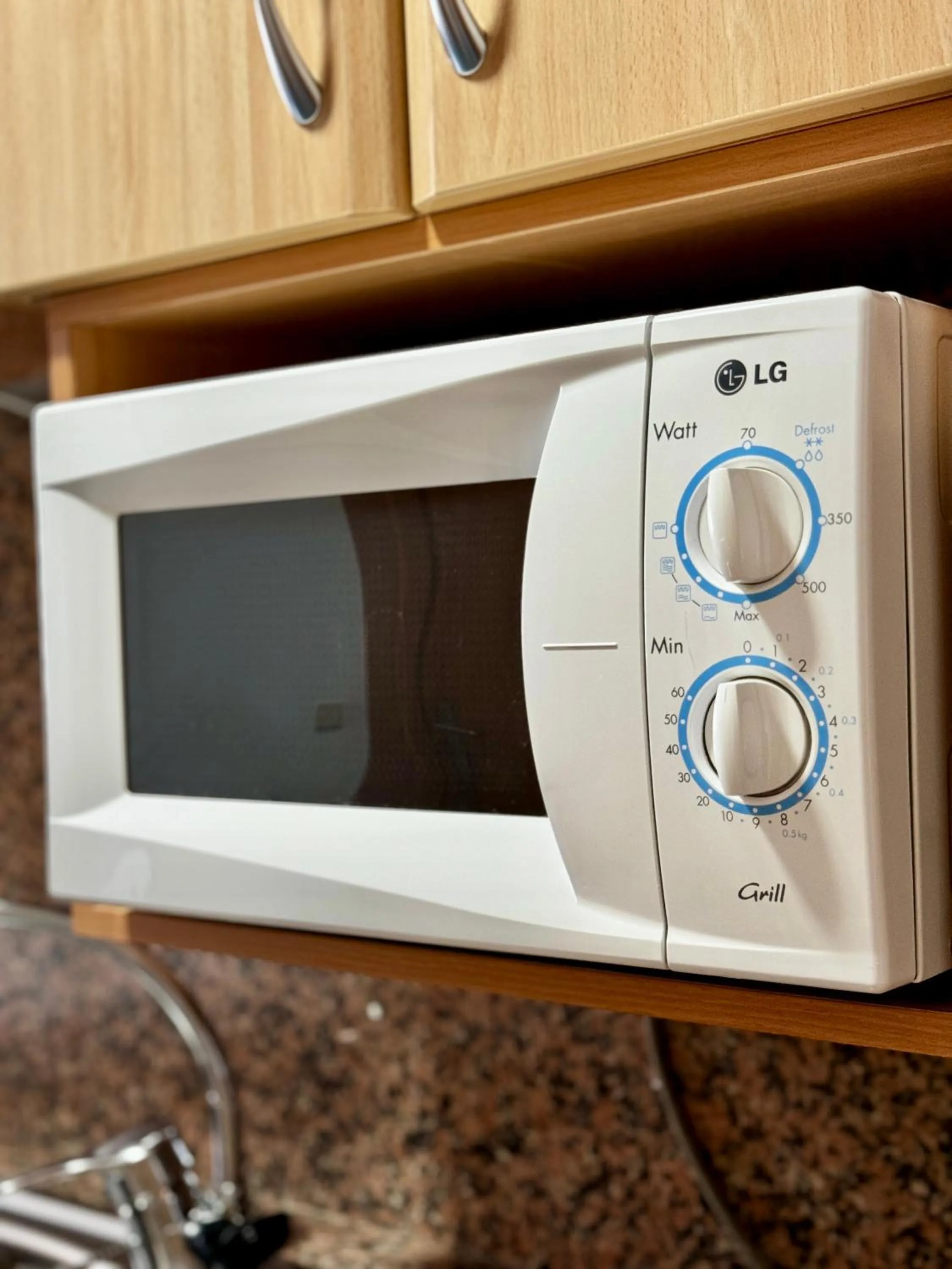 microwave in Residencia Mediterraneo