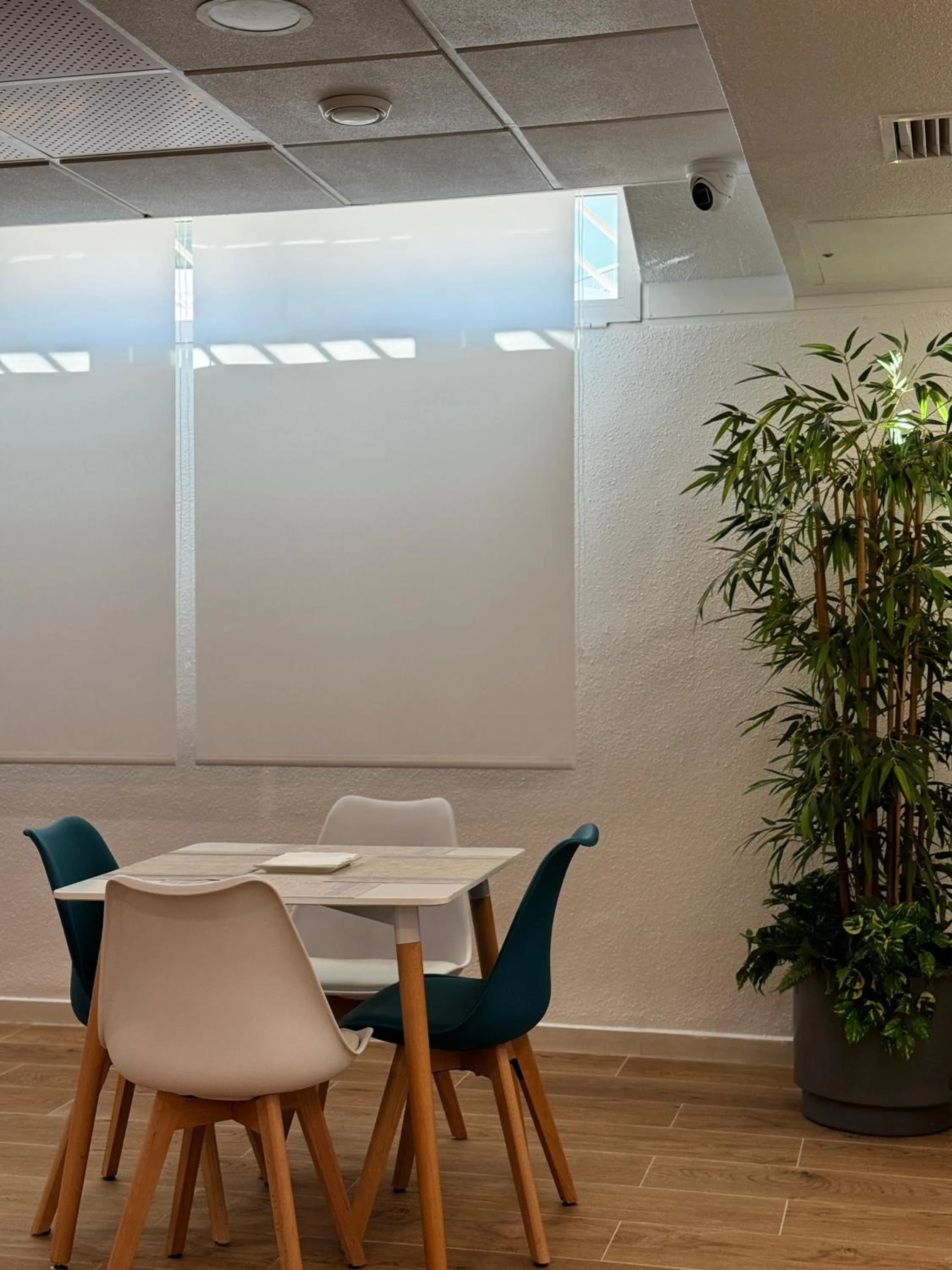 Dining area in Residencia Mediterraneo