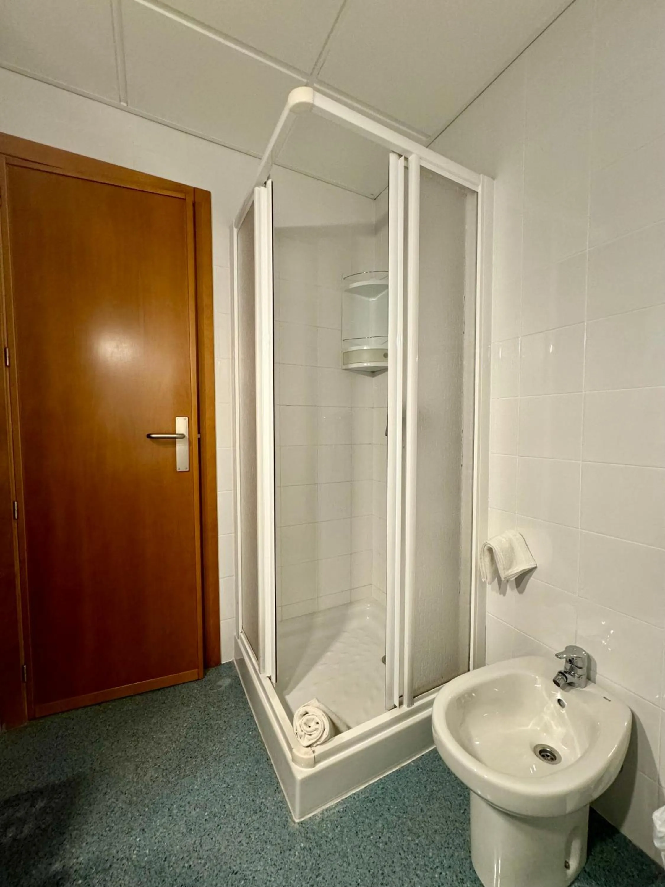 Bathroom in Residencia Mediterraneo