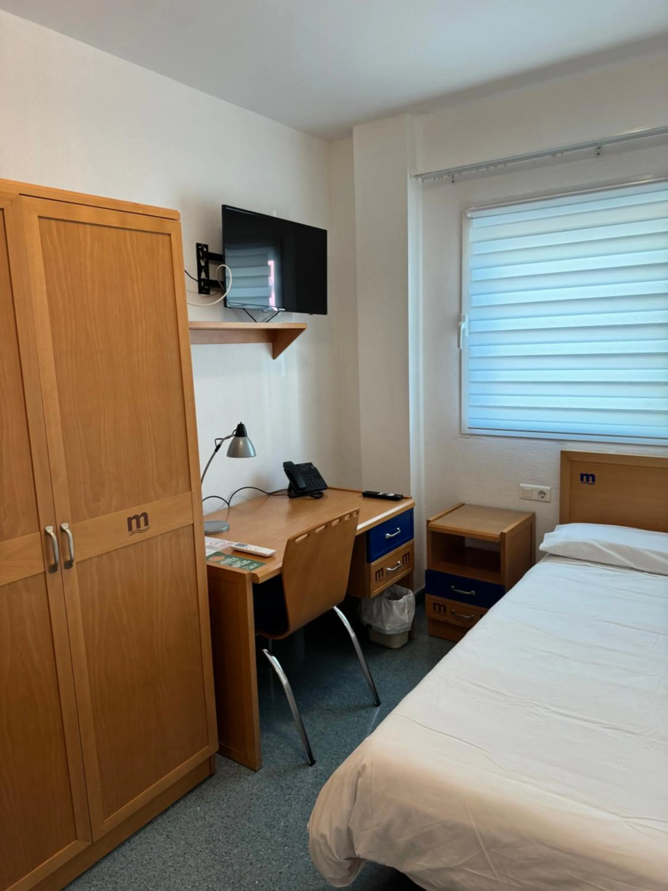 Bedroom, Bed in Residencia Mediterraneo