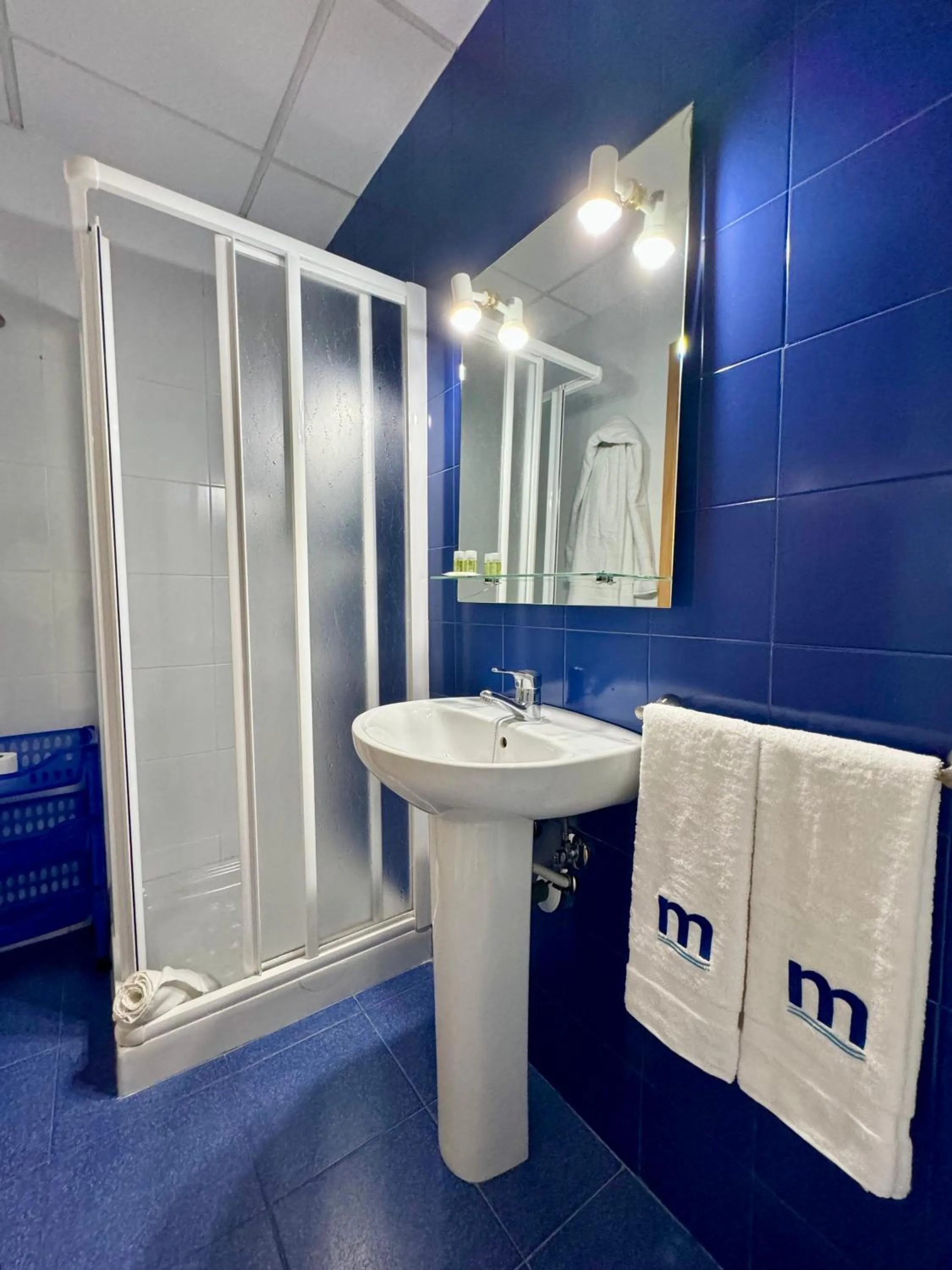 Bathroom in Residencia Mediterraneo