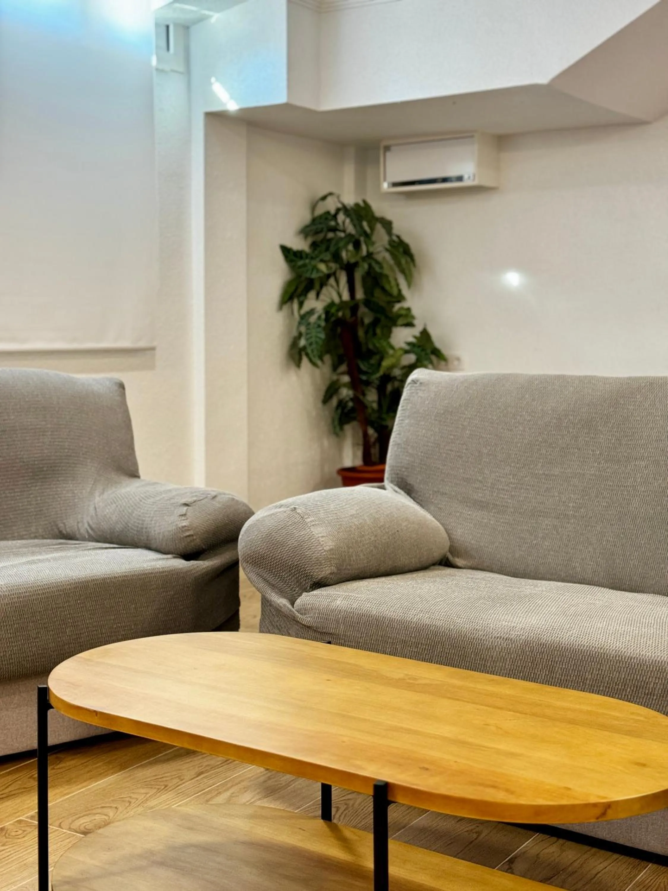 Communal lounge/ TV room in Residencia Mediterraneo