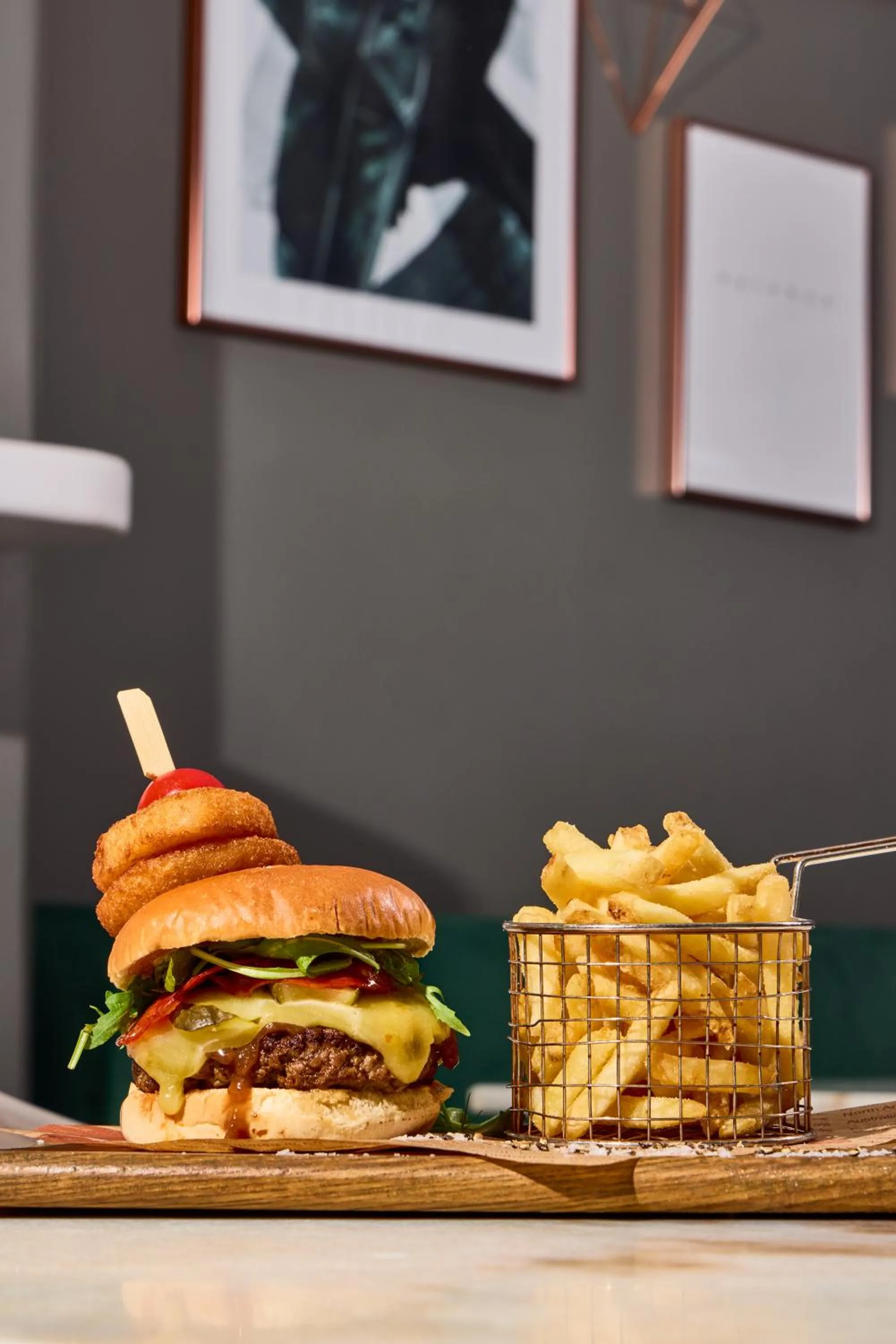 Restaurant/places to eat in The Burlington