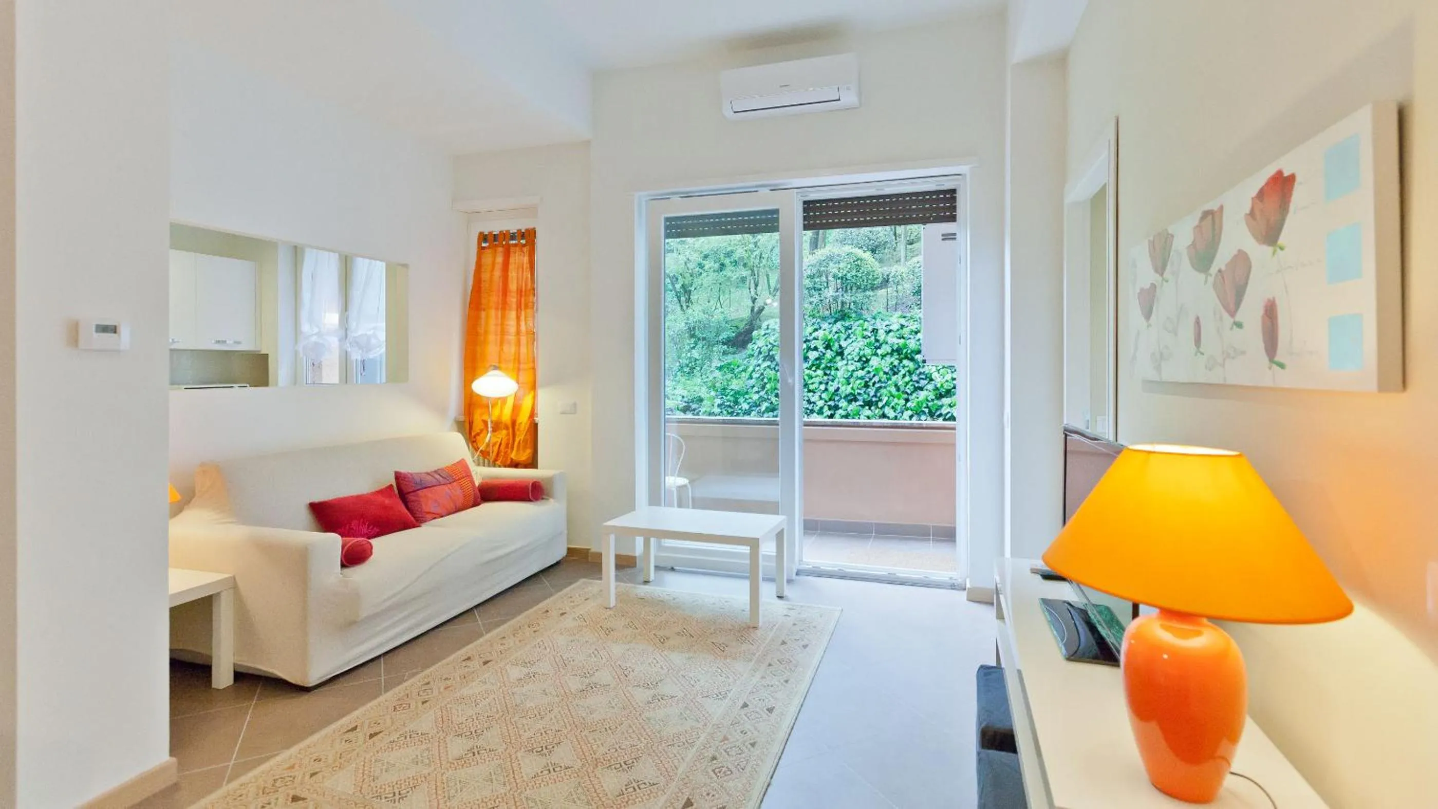 Living room, Bed in Circo Massimo Apartment 2