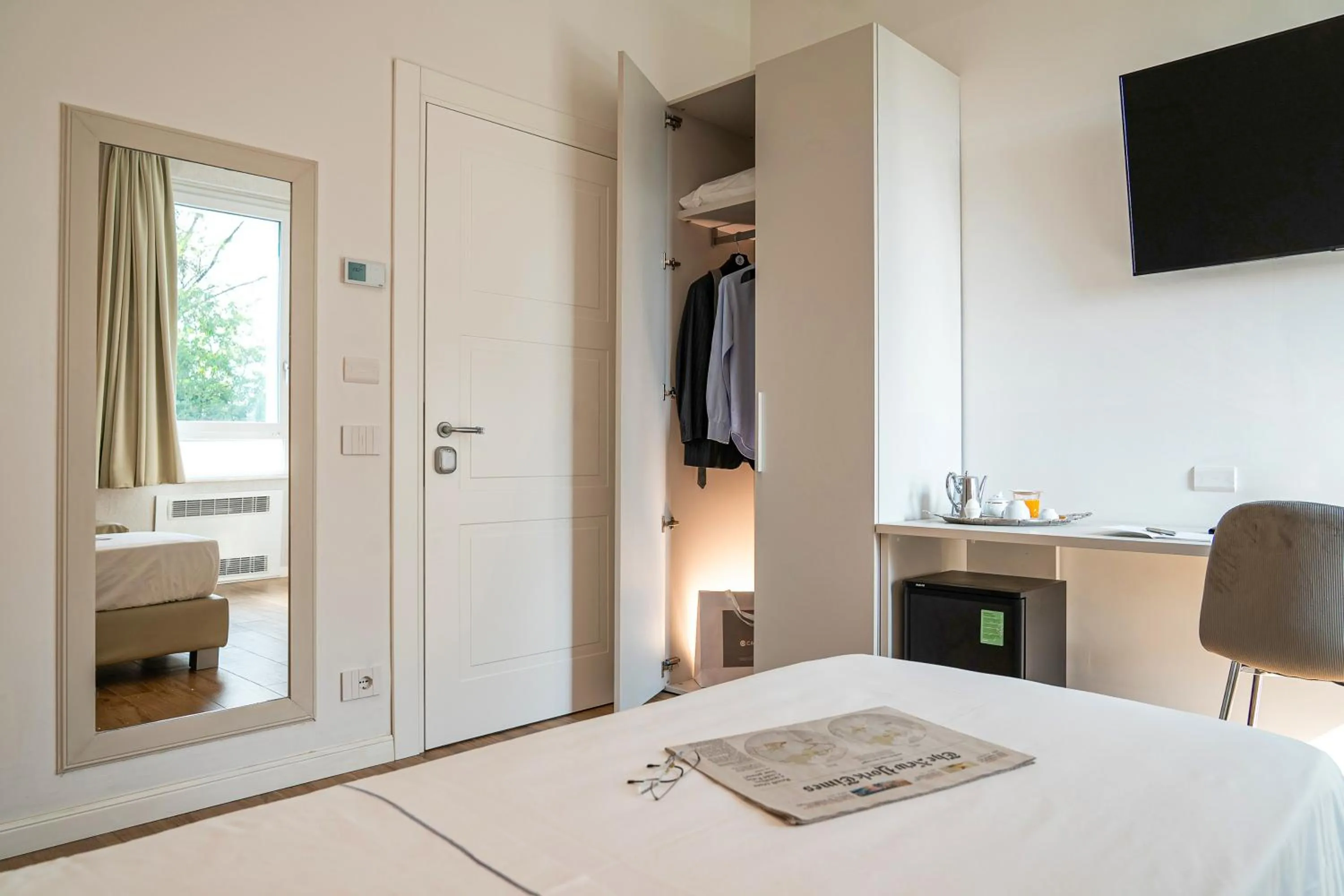 TV and multimedia, Bed in Villa Tosati