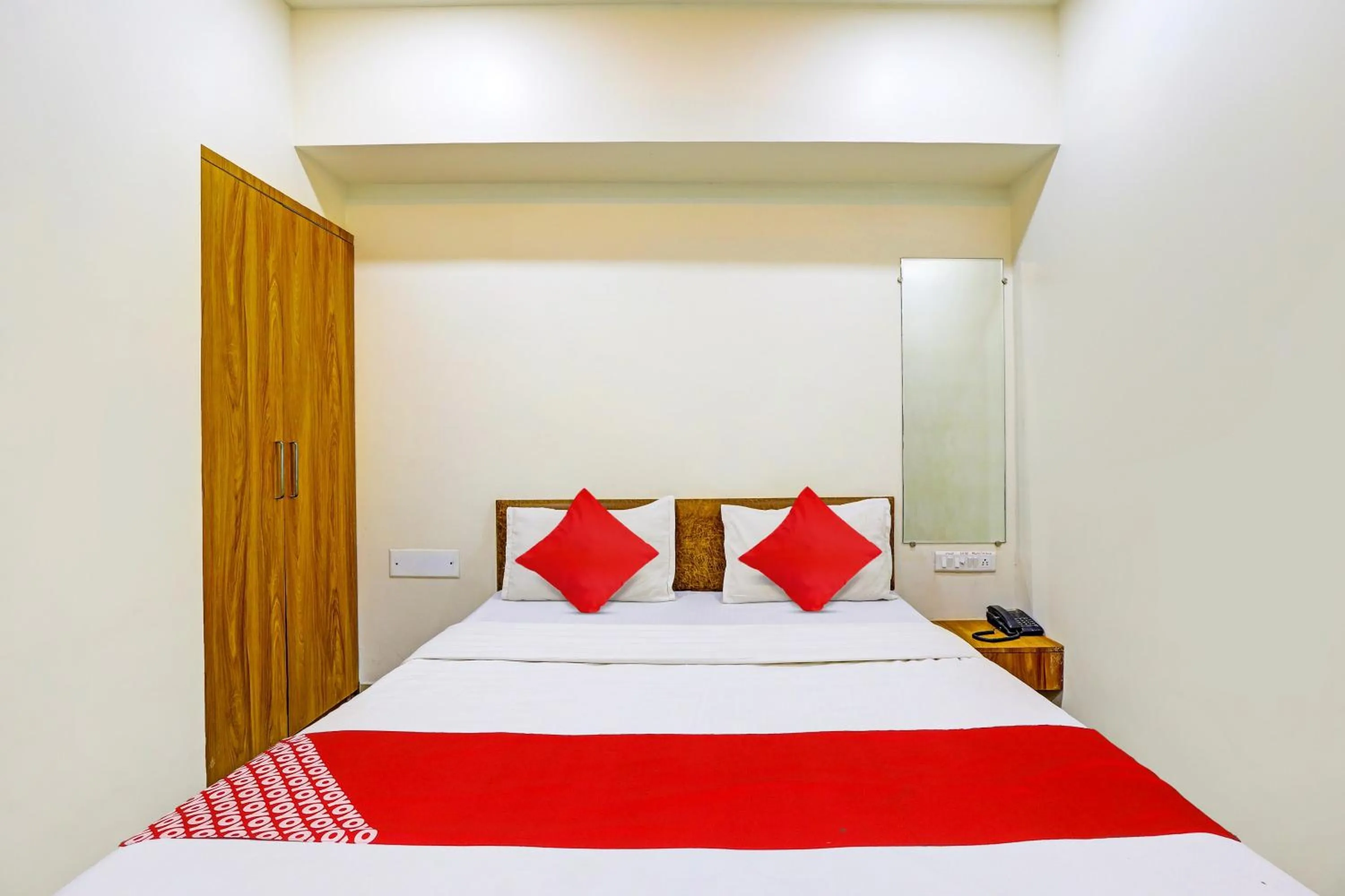 Bedroom in Hotel Madhav,Ahmedabad
