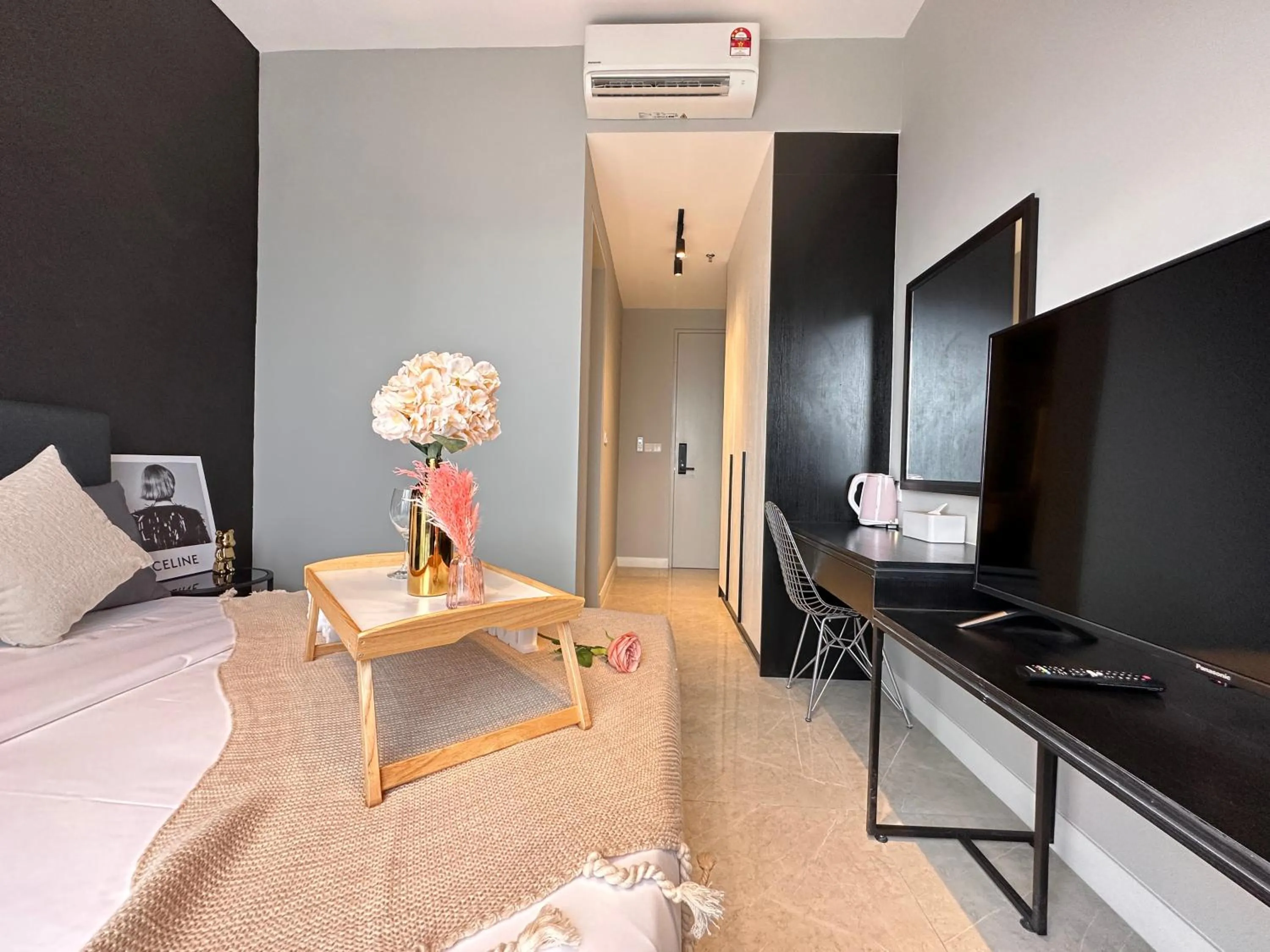 Communal lounge/ TV room, Bed in Axon Residence Bukit Bintang by Luna