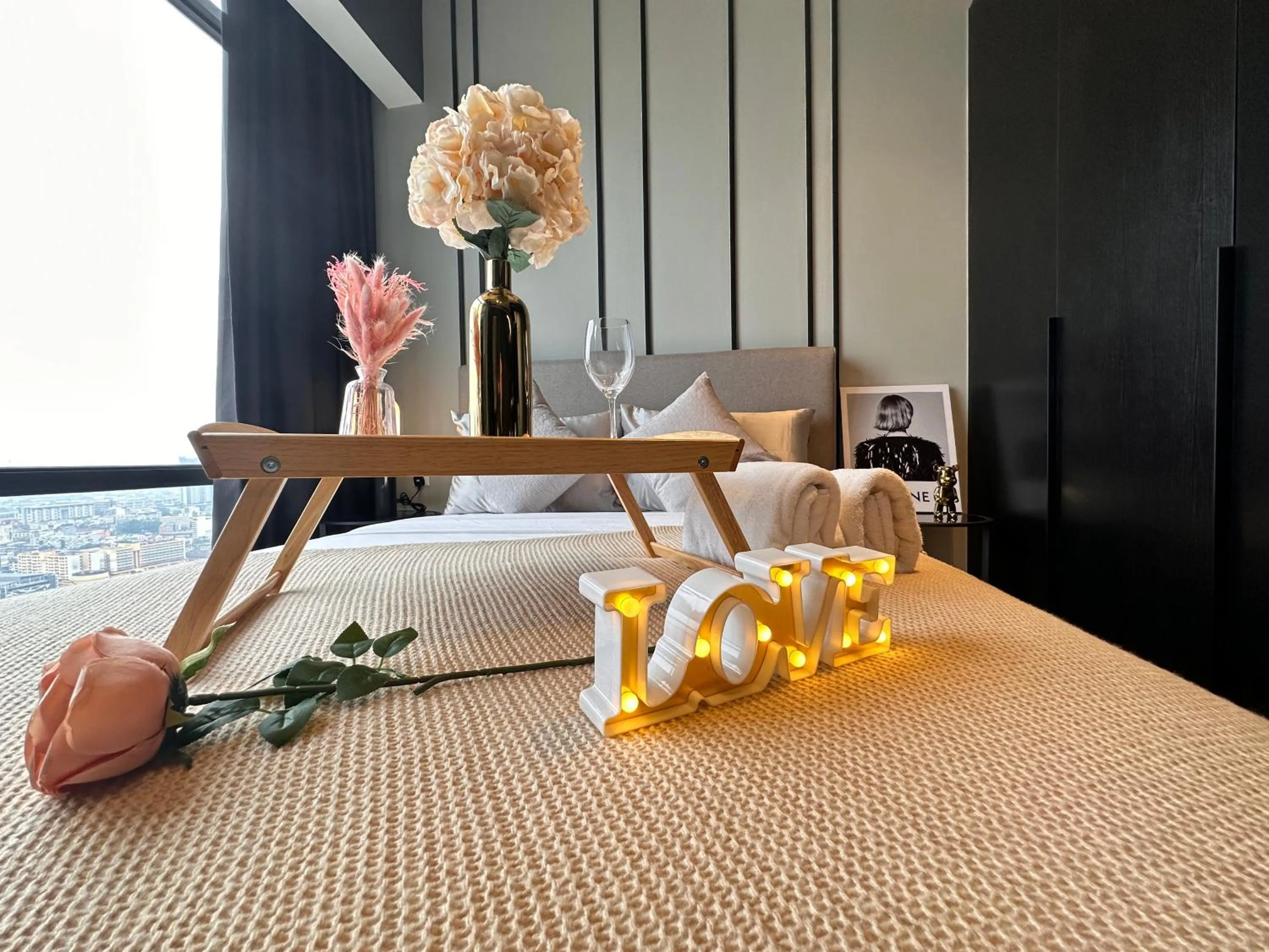 Bed in Axon Residence Bukit Bintang by Luna