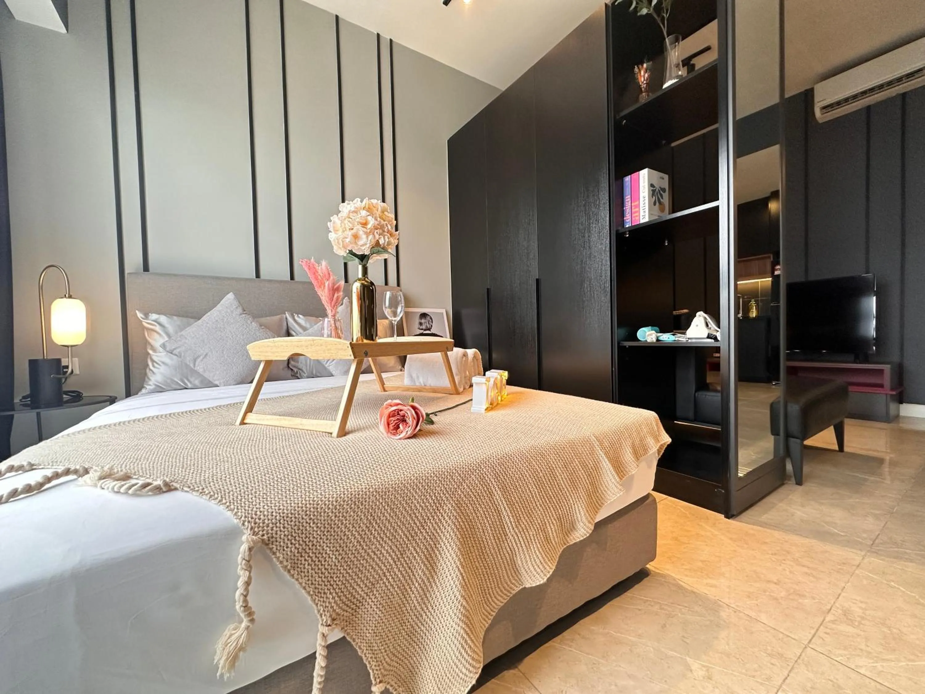 Bed in Axon Residence Bukit Bintang by Luna