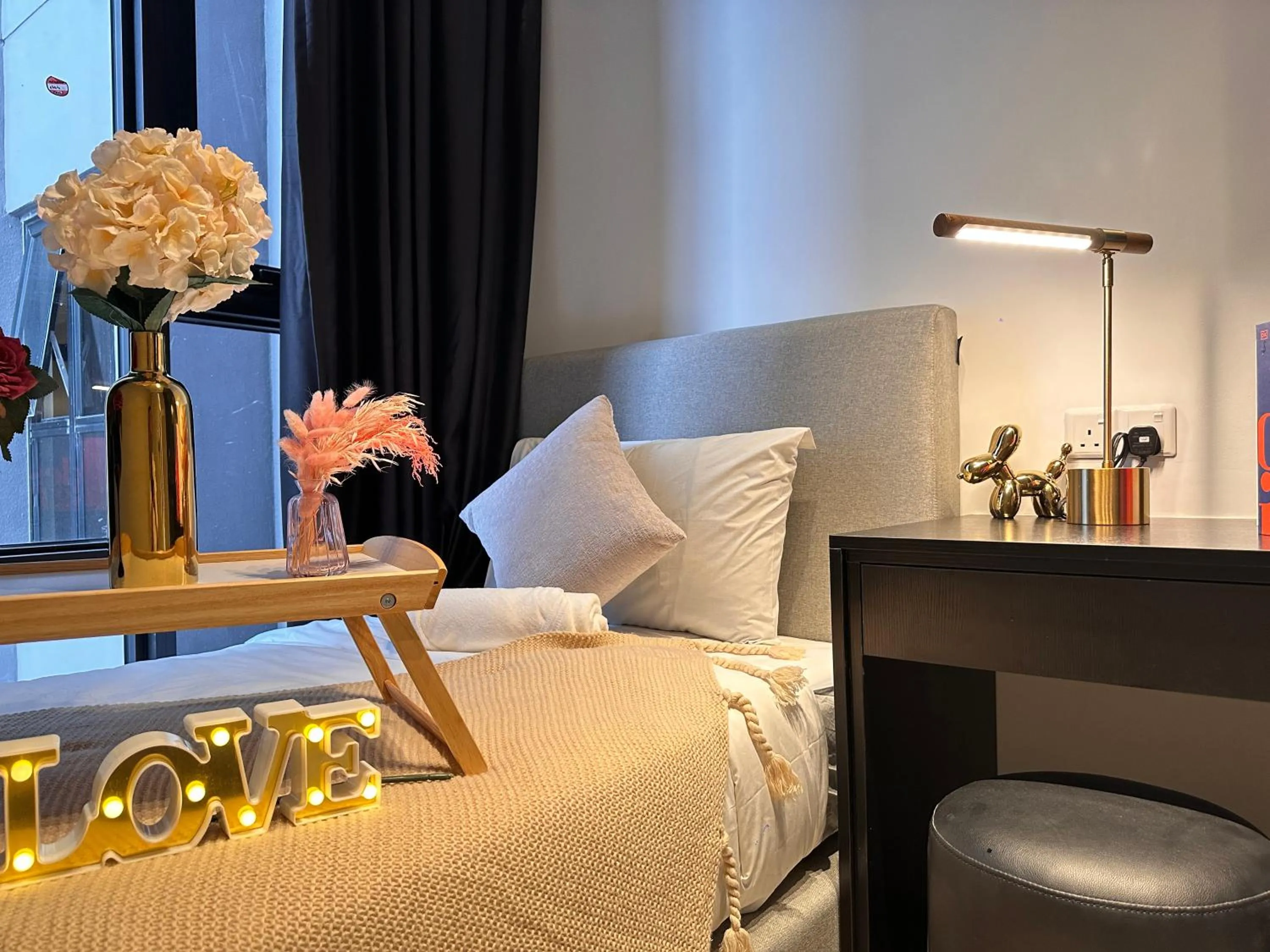 Bed in Axon Residence Bukit Bintang by Luna