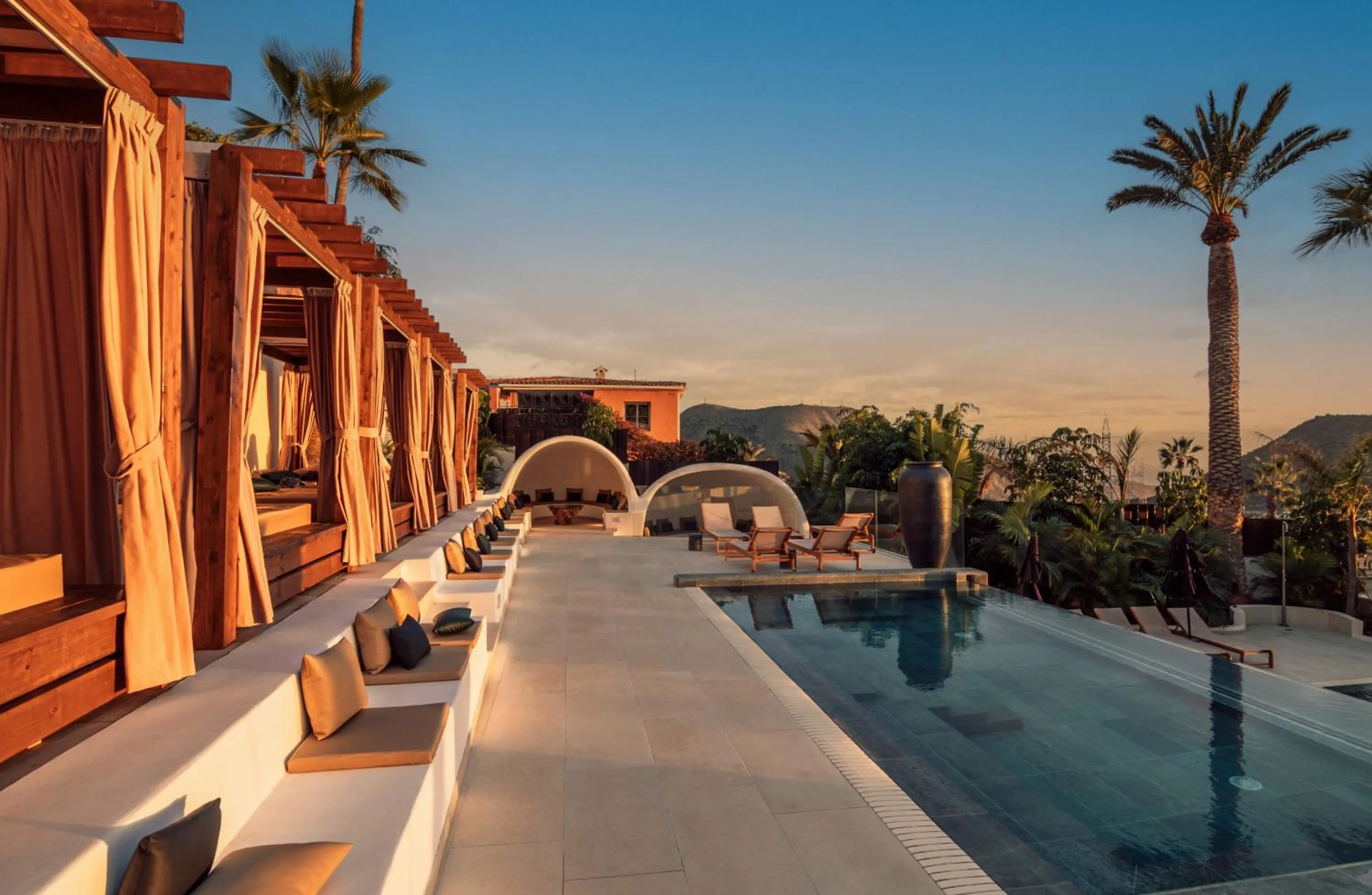 Day in Hotel Estefania Boutique Suites