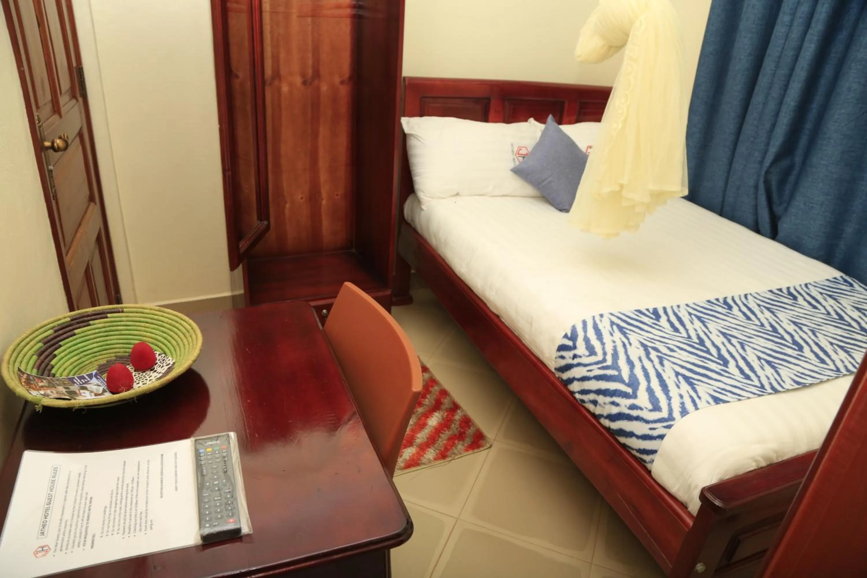 Bedroom, Bed in Jatheo Hotel Rwentondo