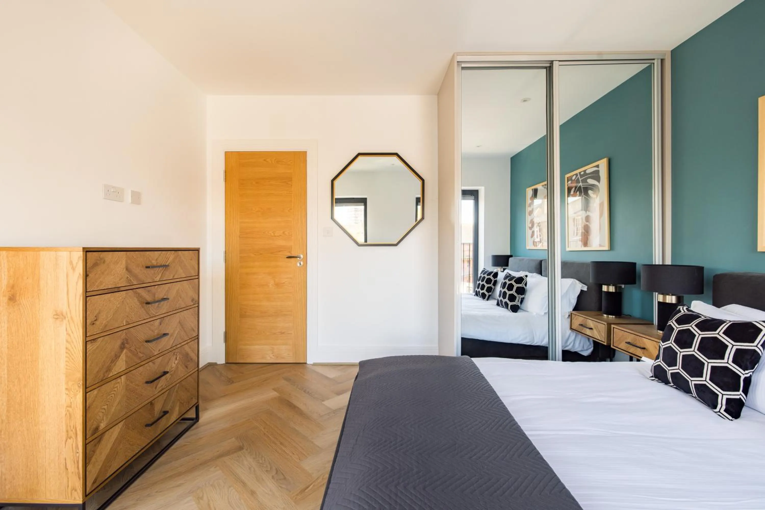 Bedroom, Bed in Charles Hope Staines Riverside