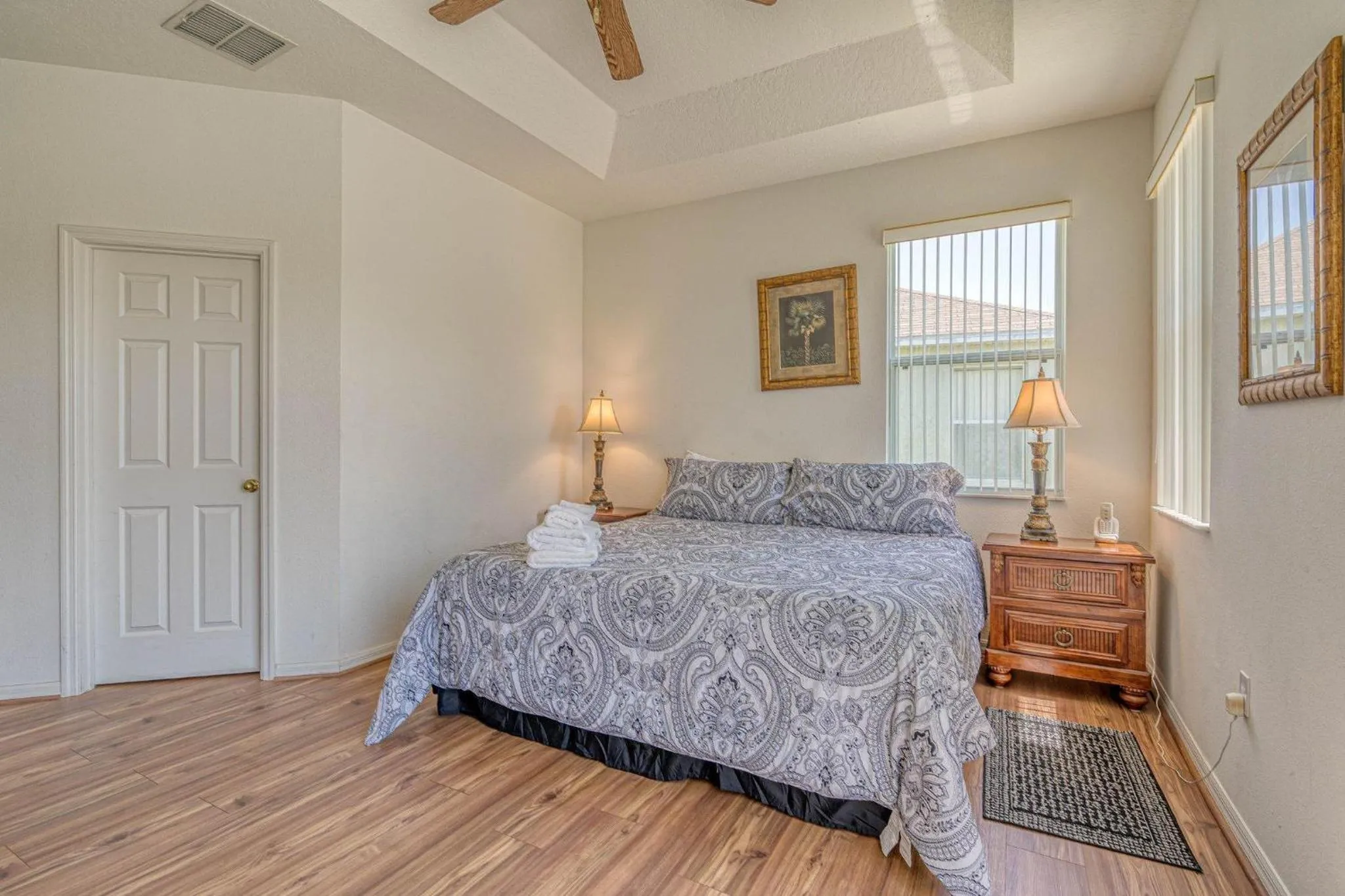 Bed in Mickey's Holiday Home