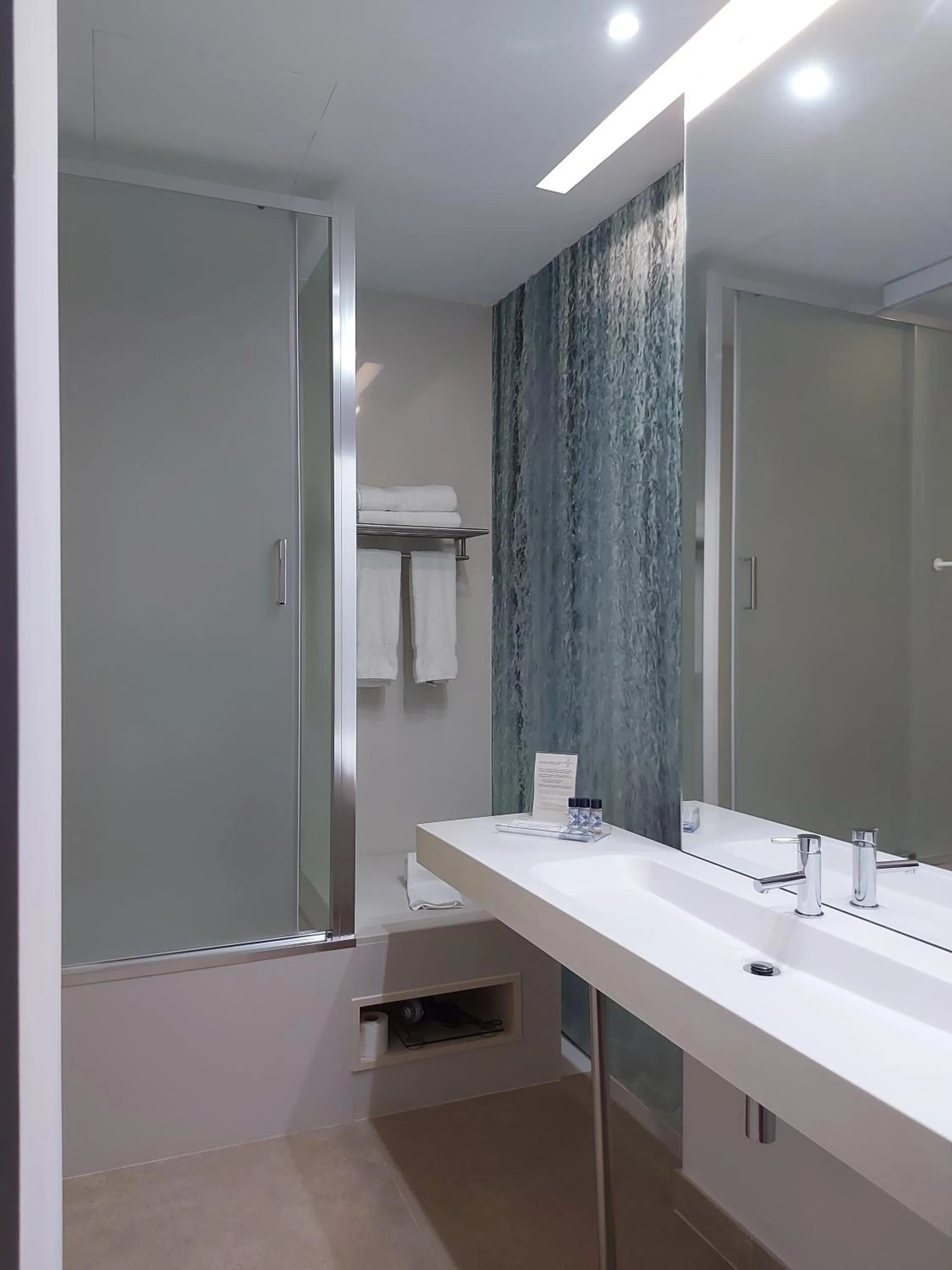 Bathroom in EMAJ Boutique Hotel