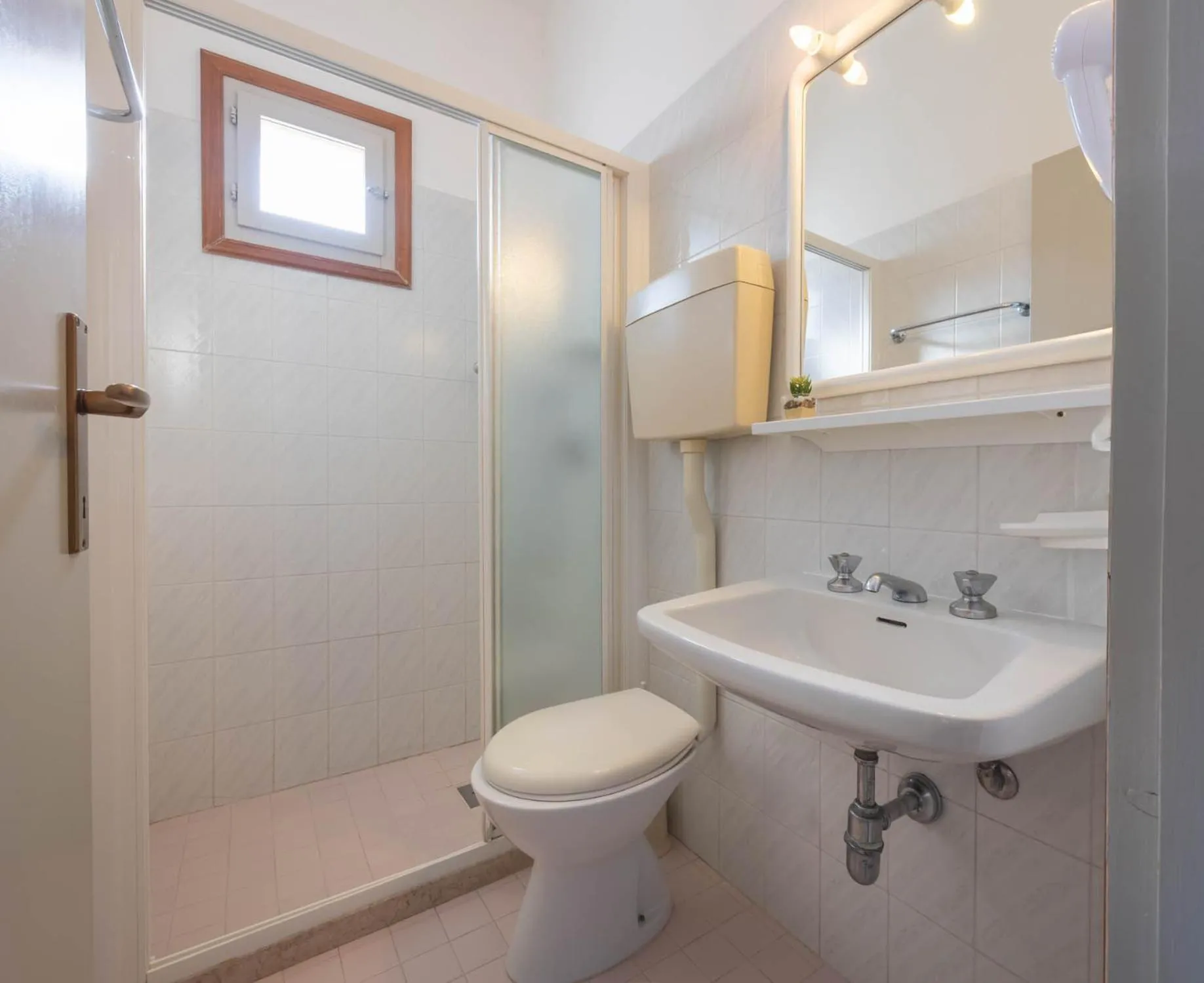 Bathroom in Hotel Altea