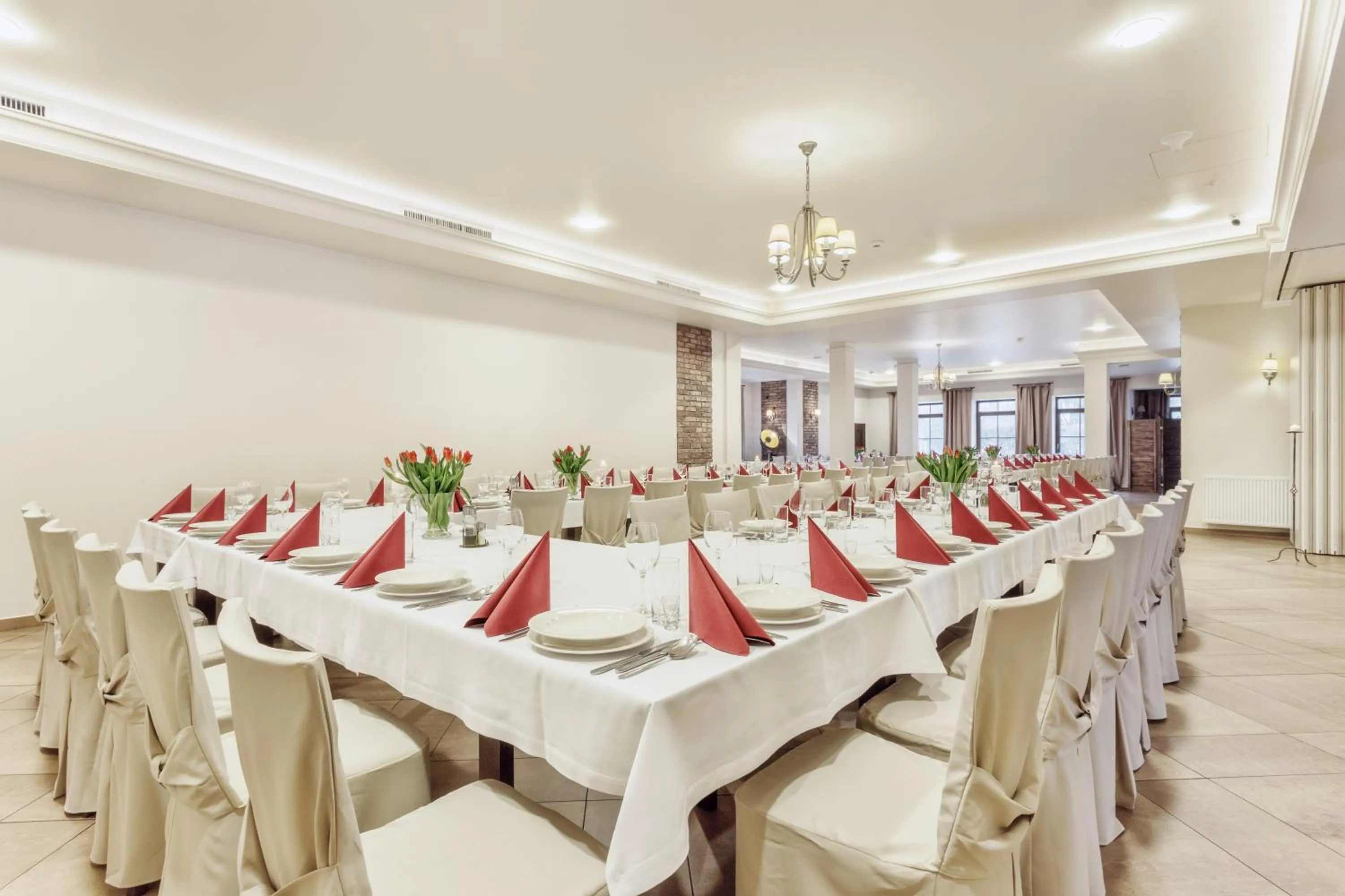 Hotel Modrzewiowy Dwór