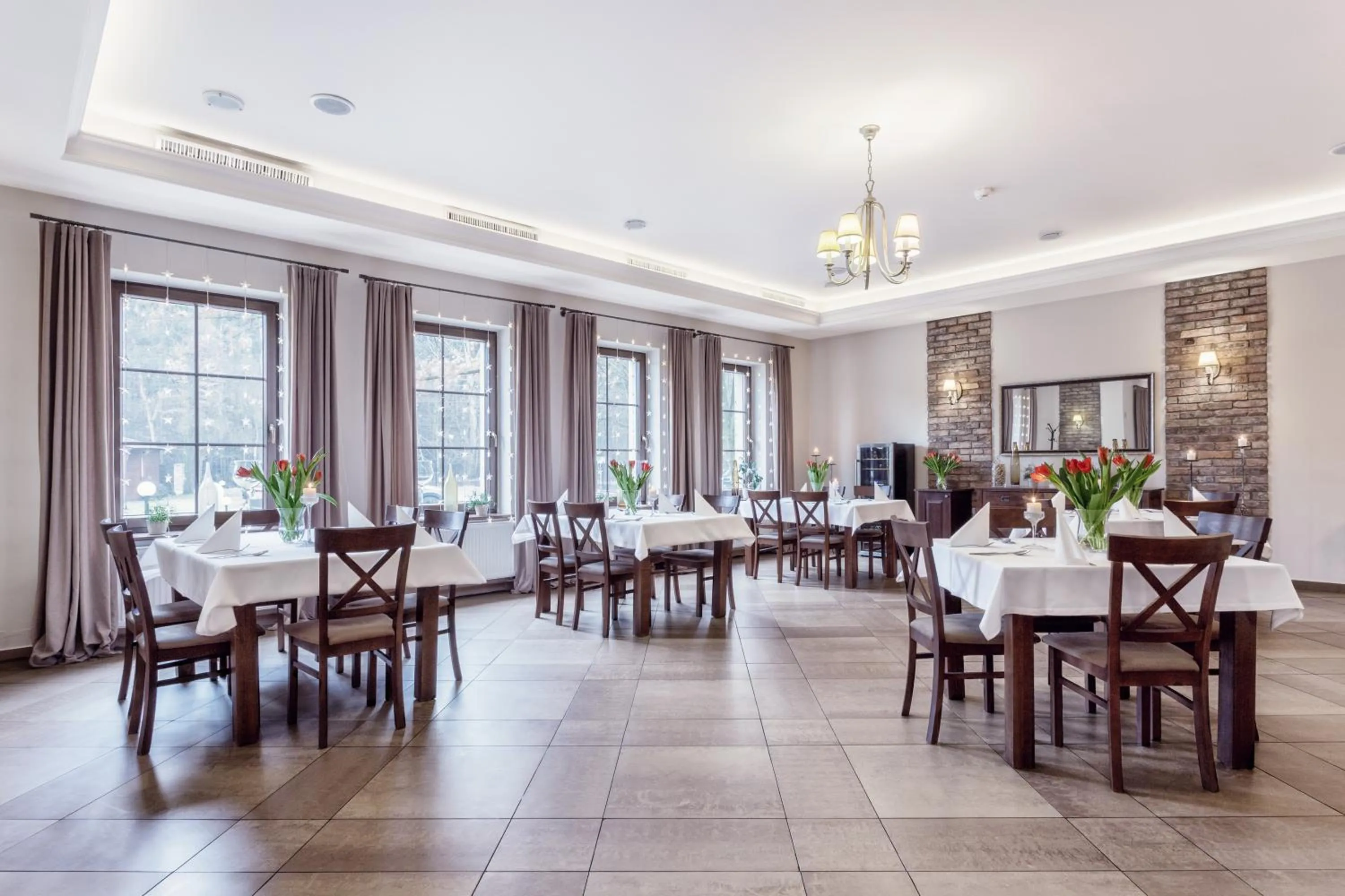 Hotel Modrzewiowy Dwór