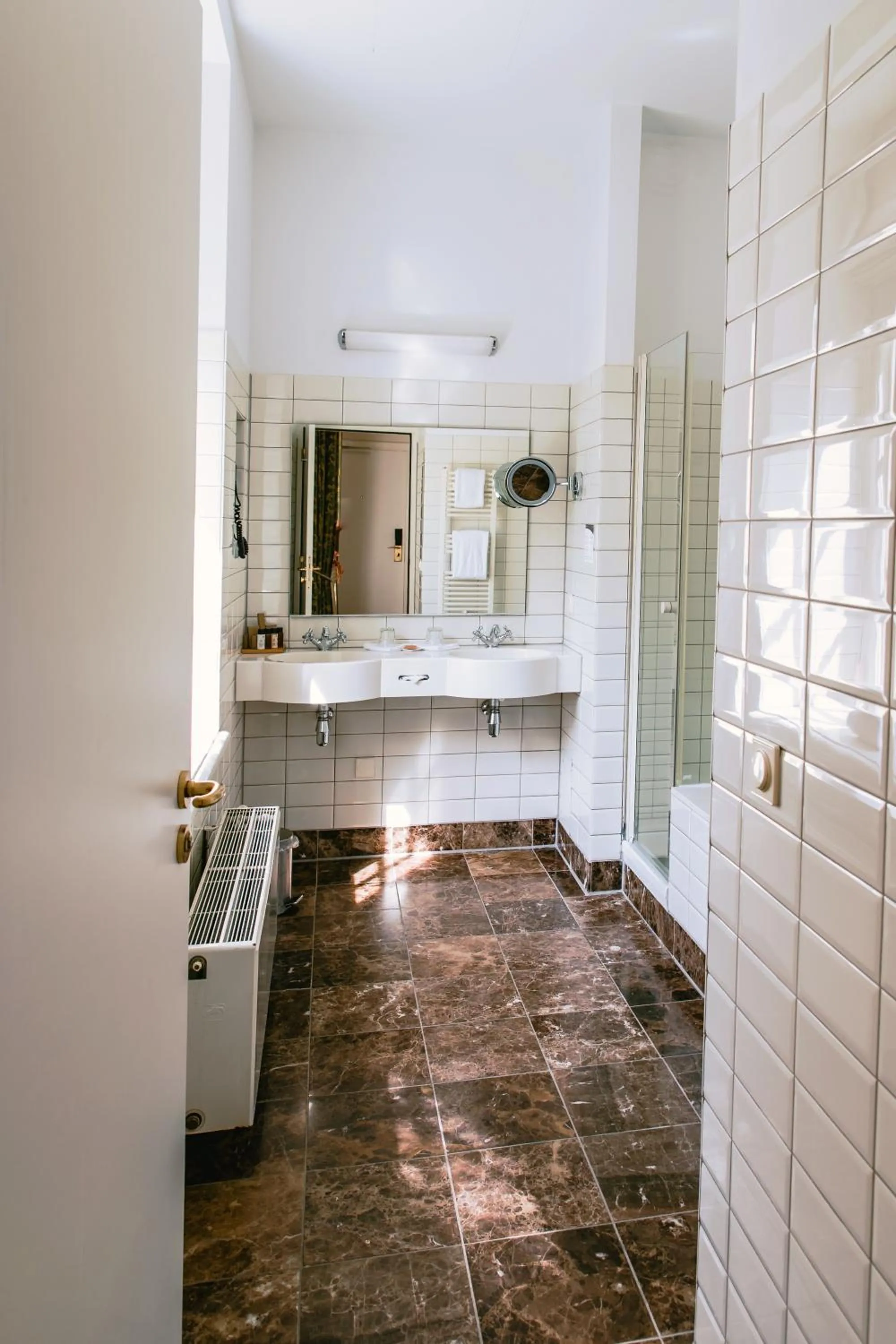 Bathroom in Grand Hotel Karel V