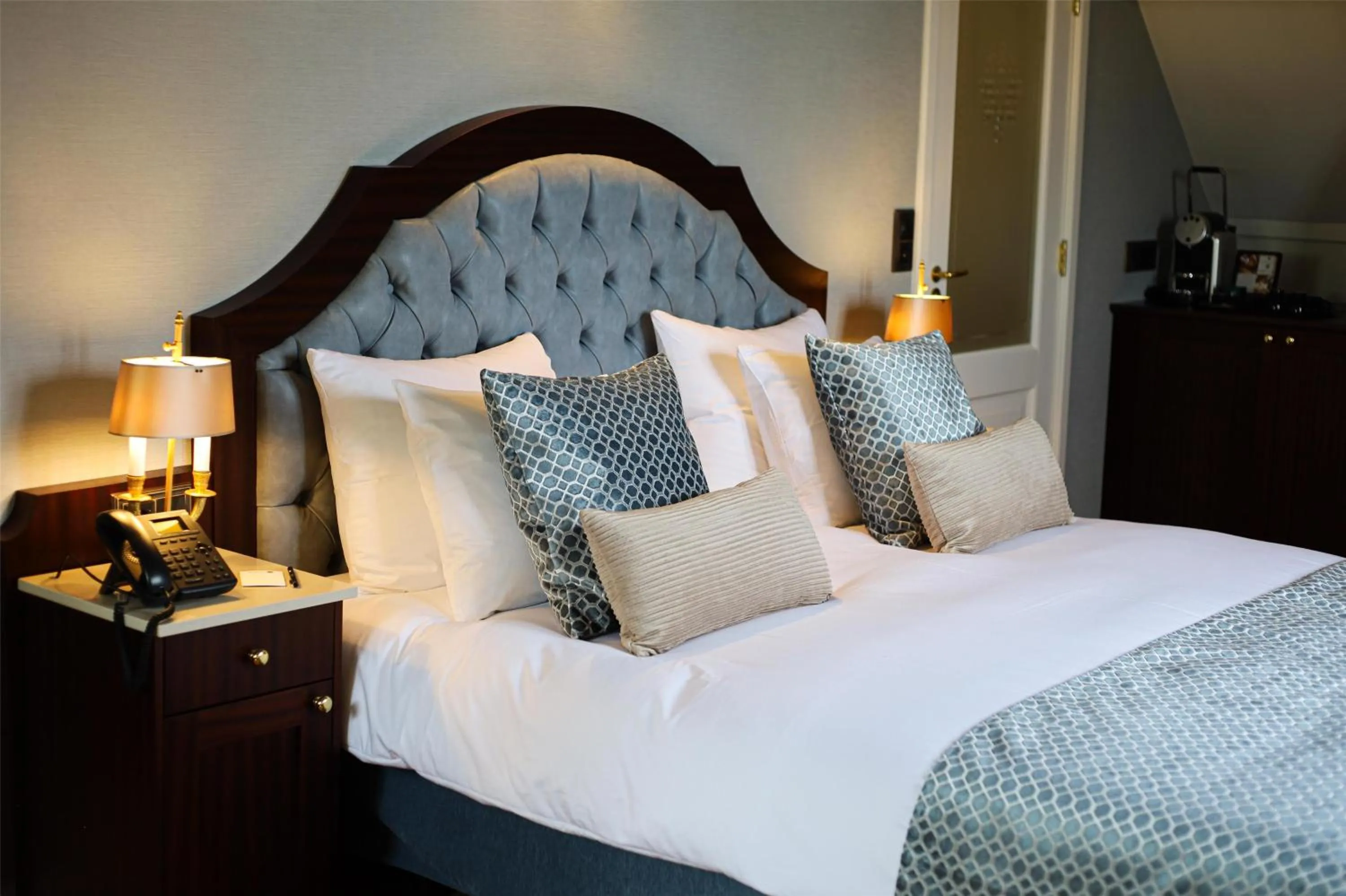 Bedroom, Bed in Grand Hotel Karel V