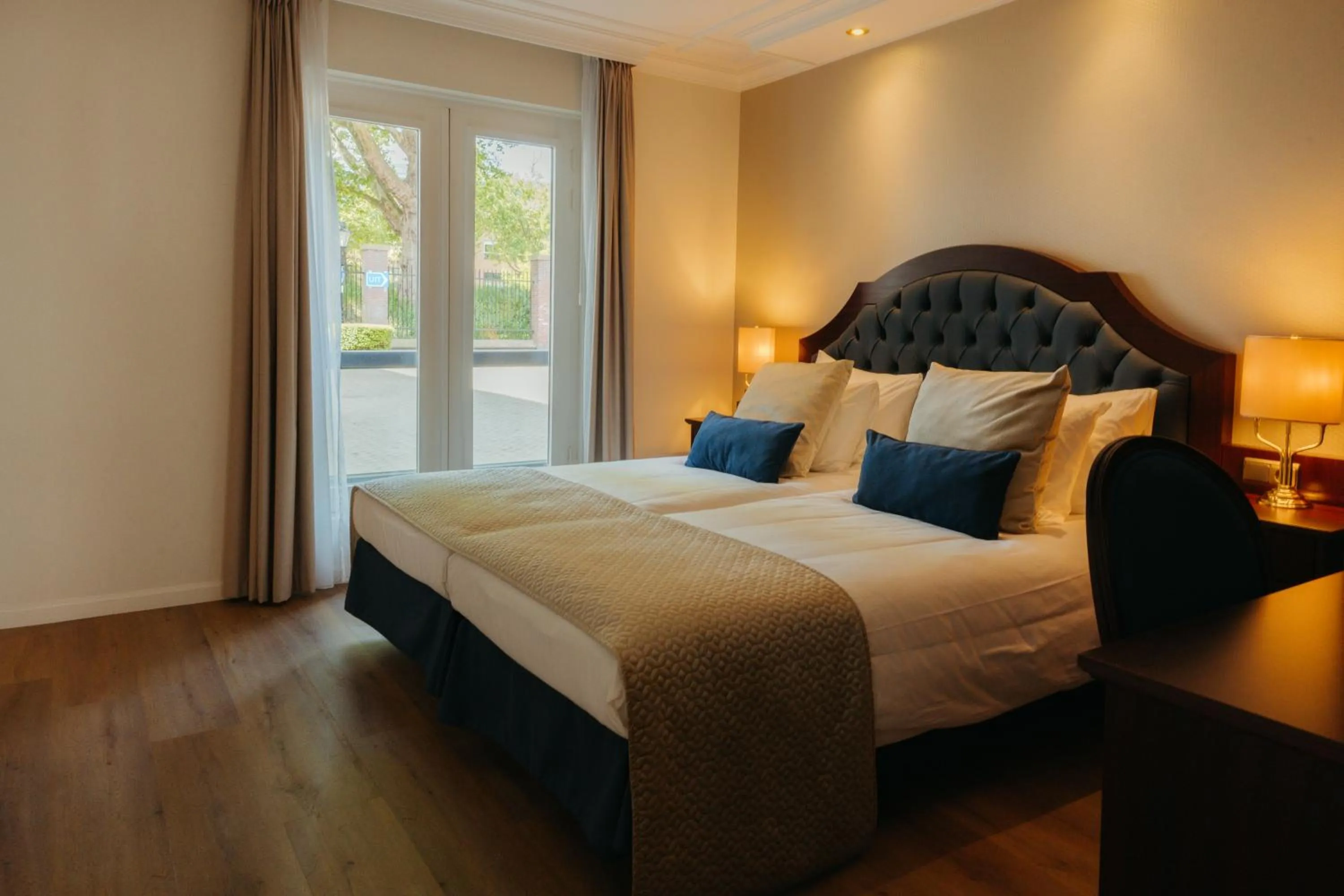 Bed in Grand Hotel Karel V