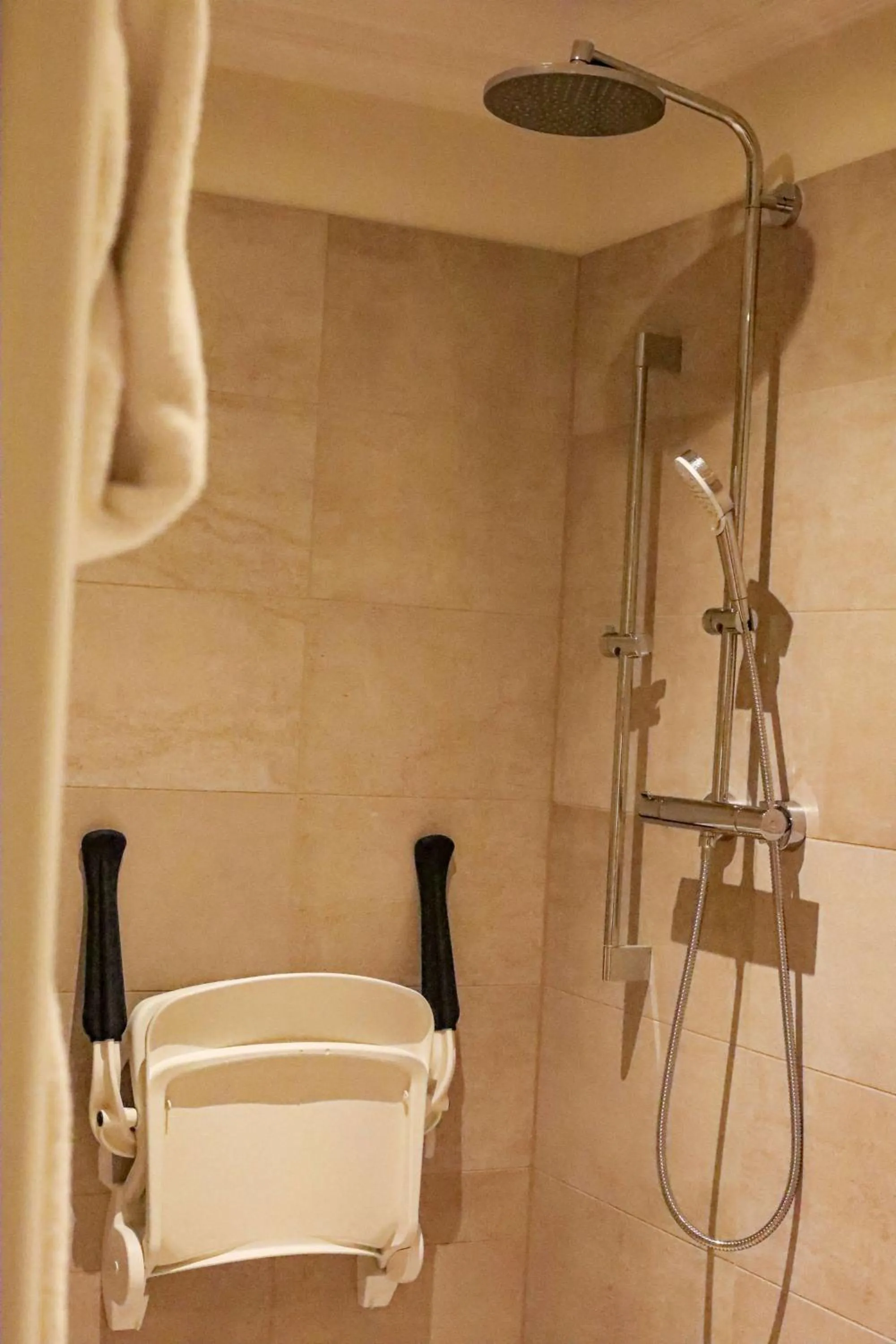 Bathroom in Grand Hotel Karel V