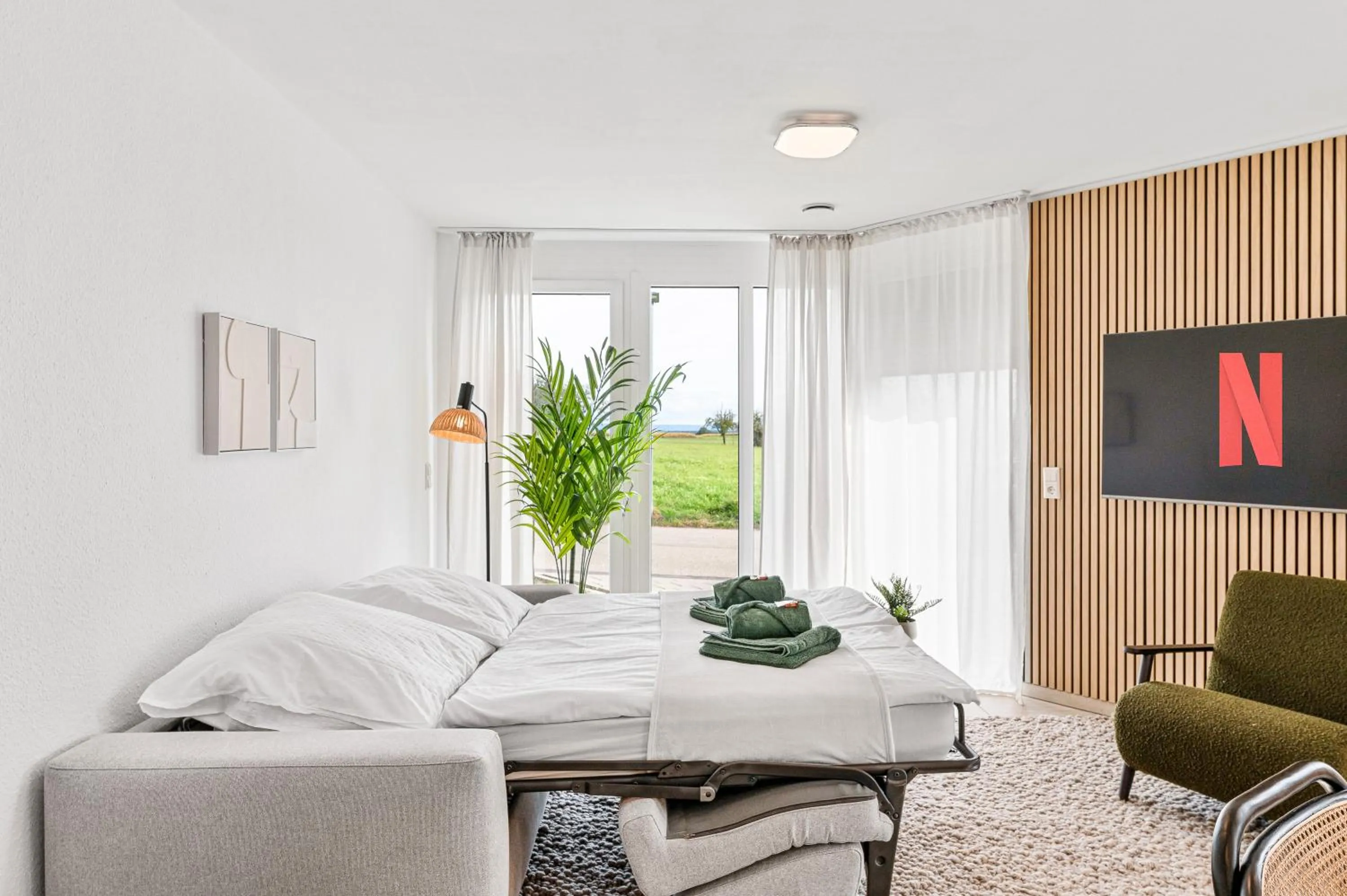 TV and multimedia in The Serviced - Design Apartments