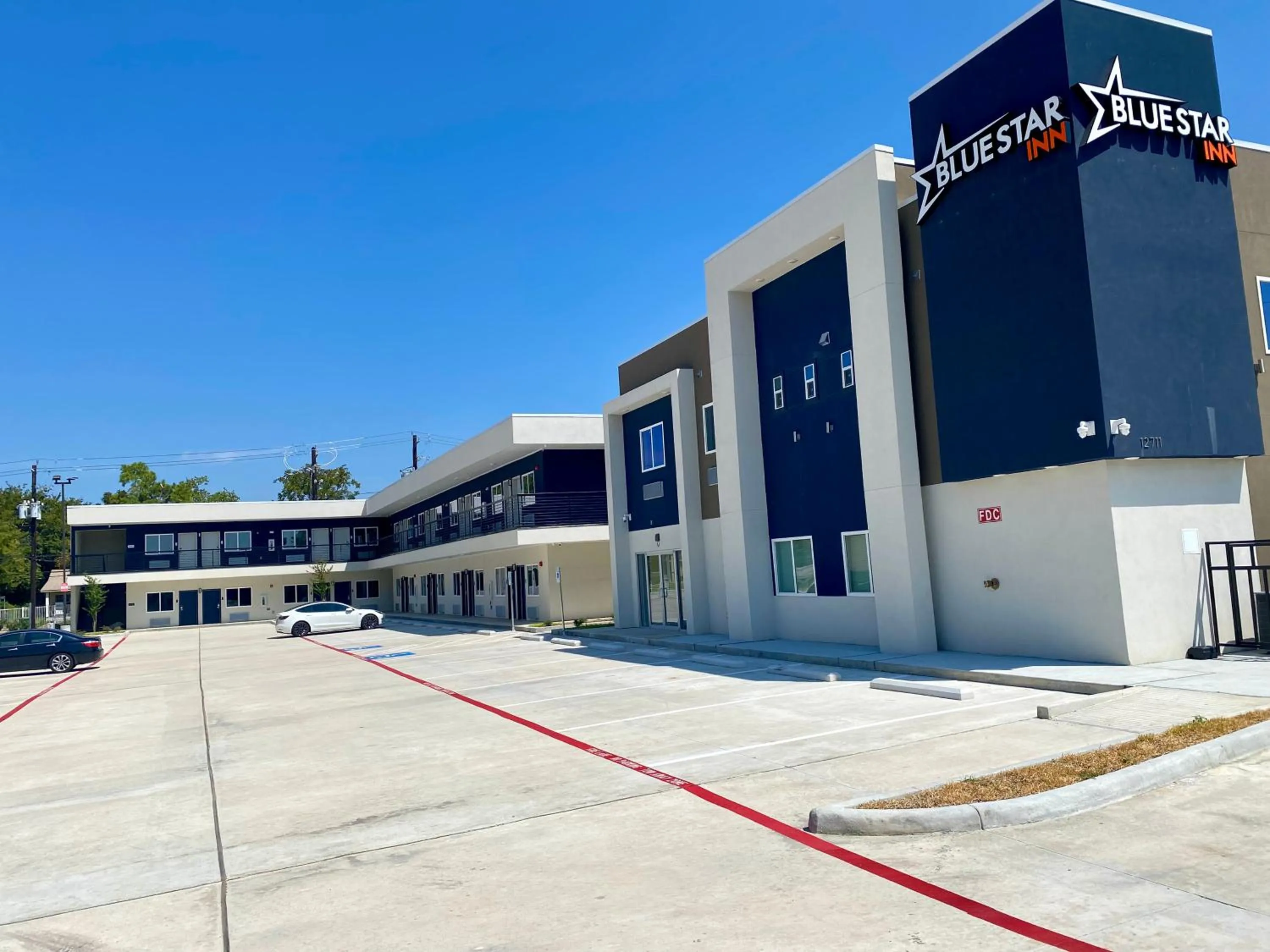 Property building in Blue Star Inn