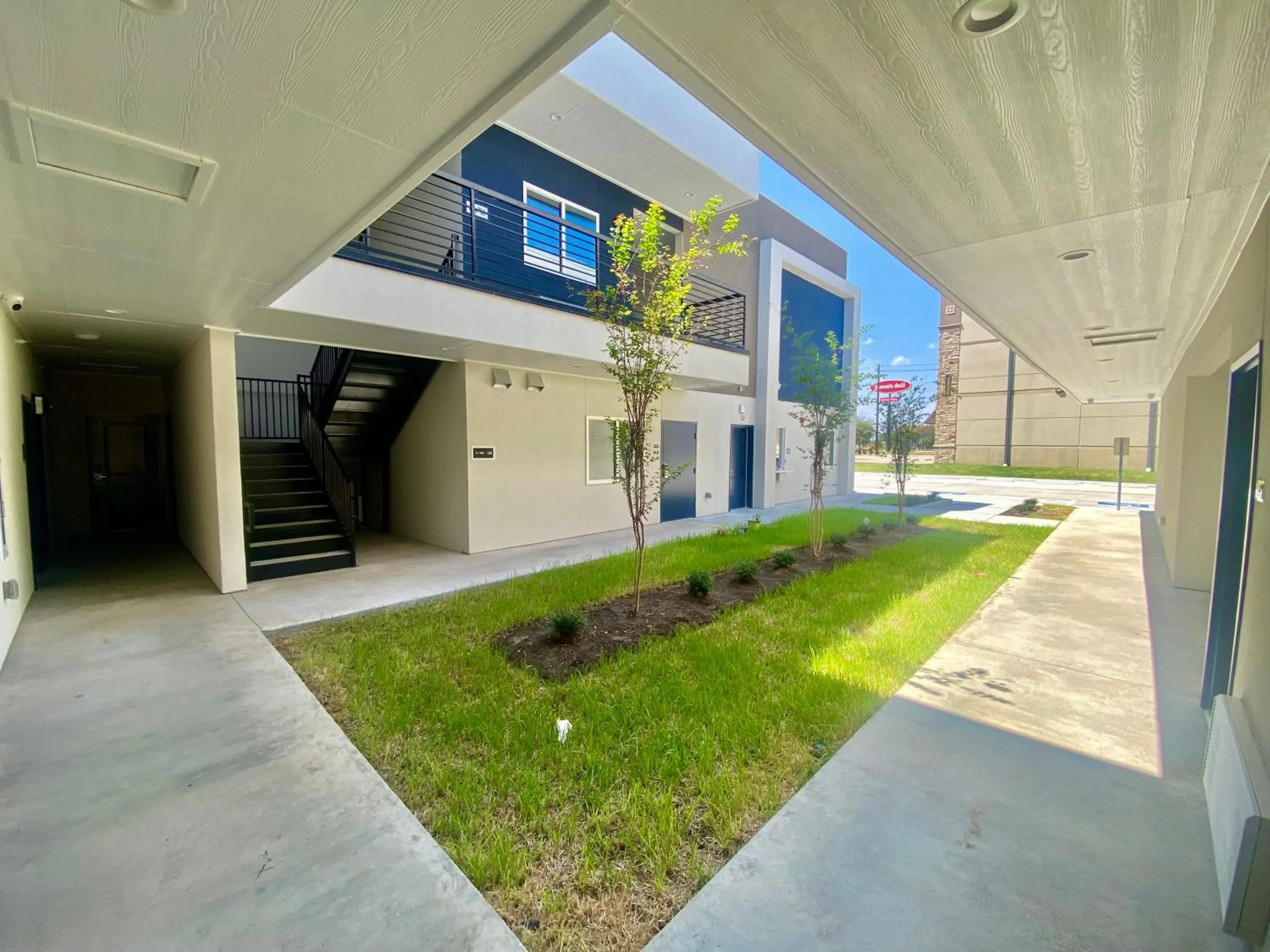 Property building in Blue Star Inn