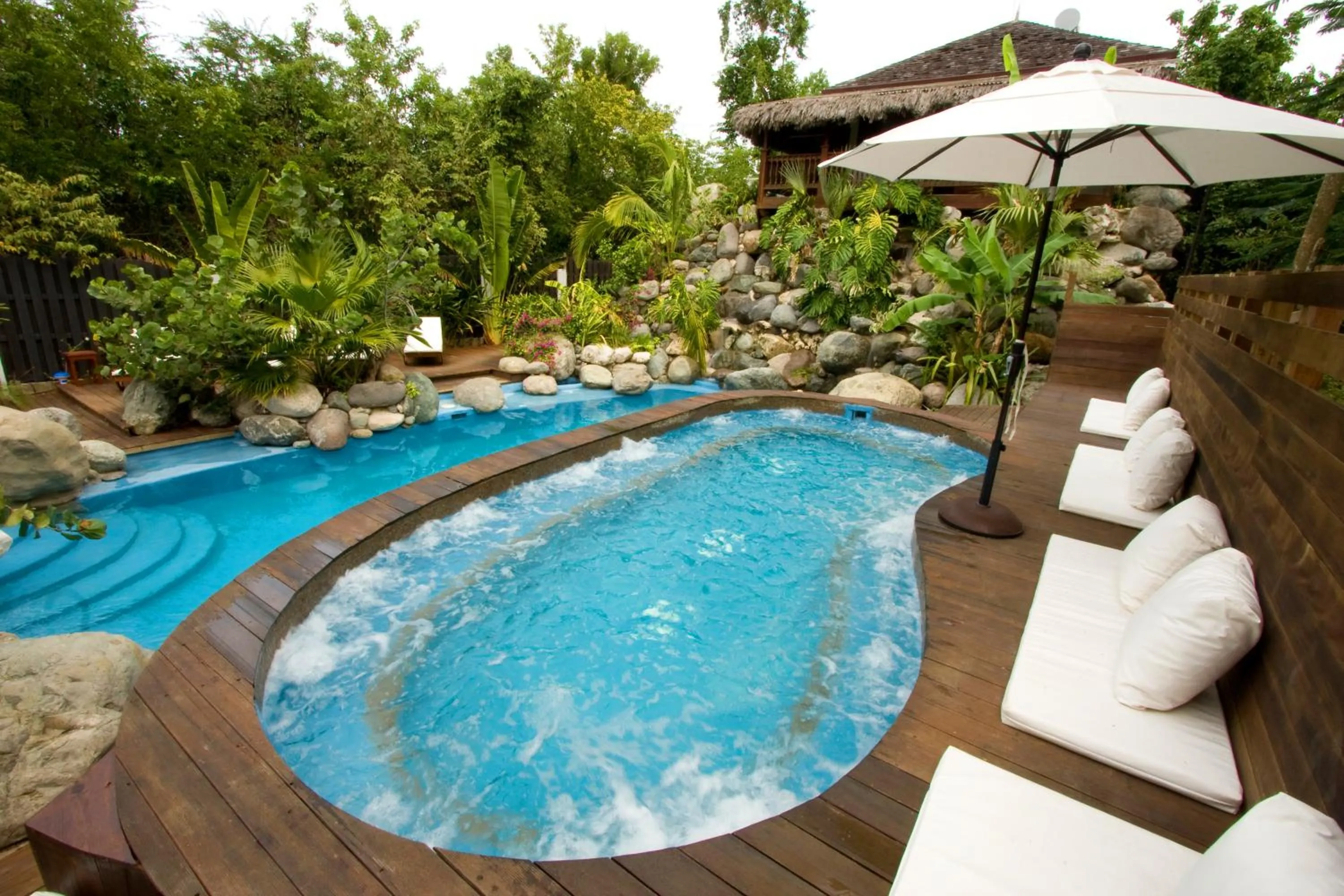 Swimming pool in Villas Sur Mer