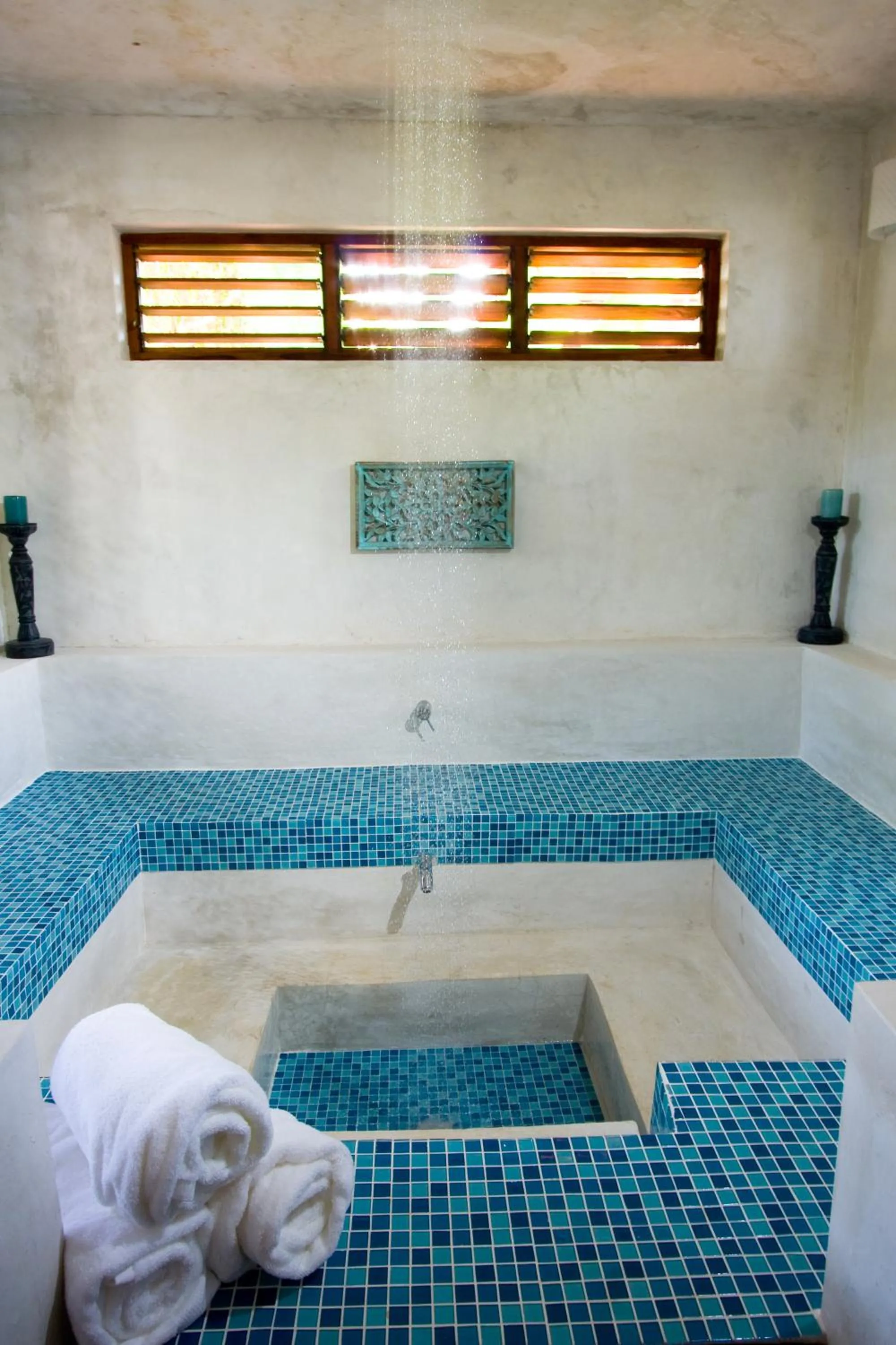 Shower in Villas Sur Mer