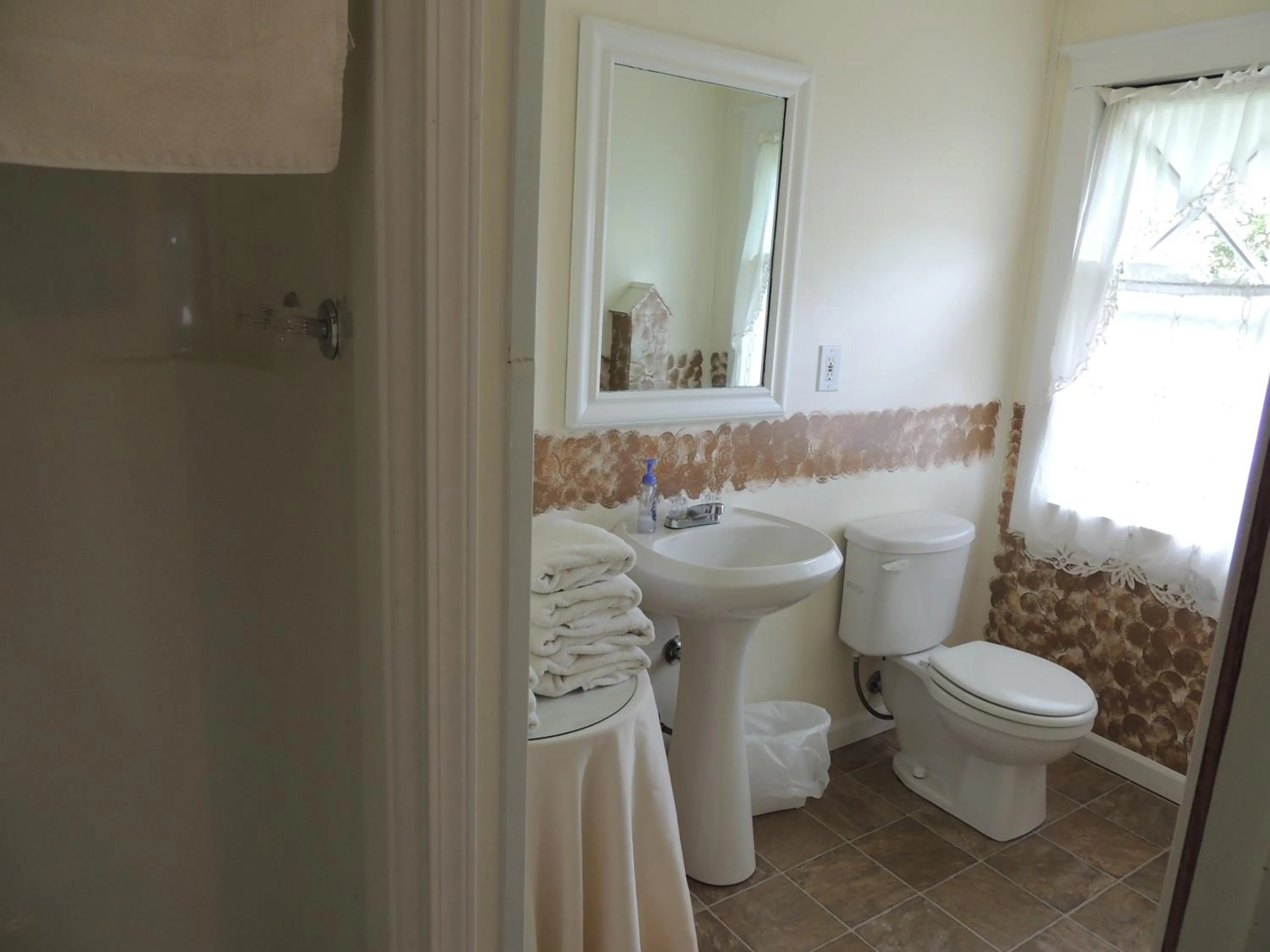 Shower in Foster Lake Inn