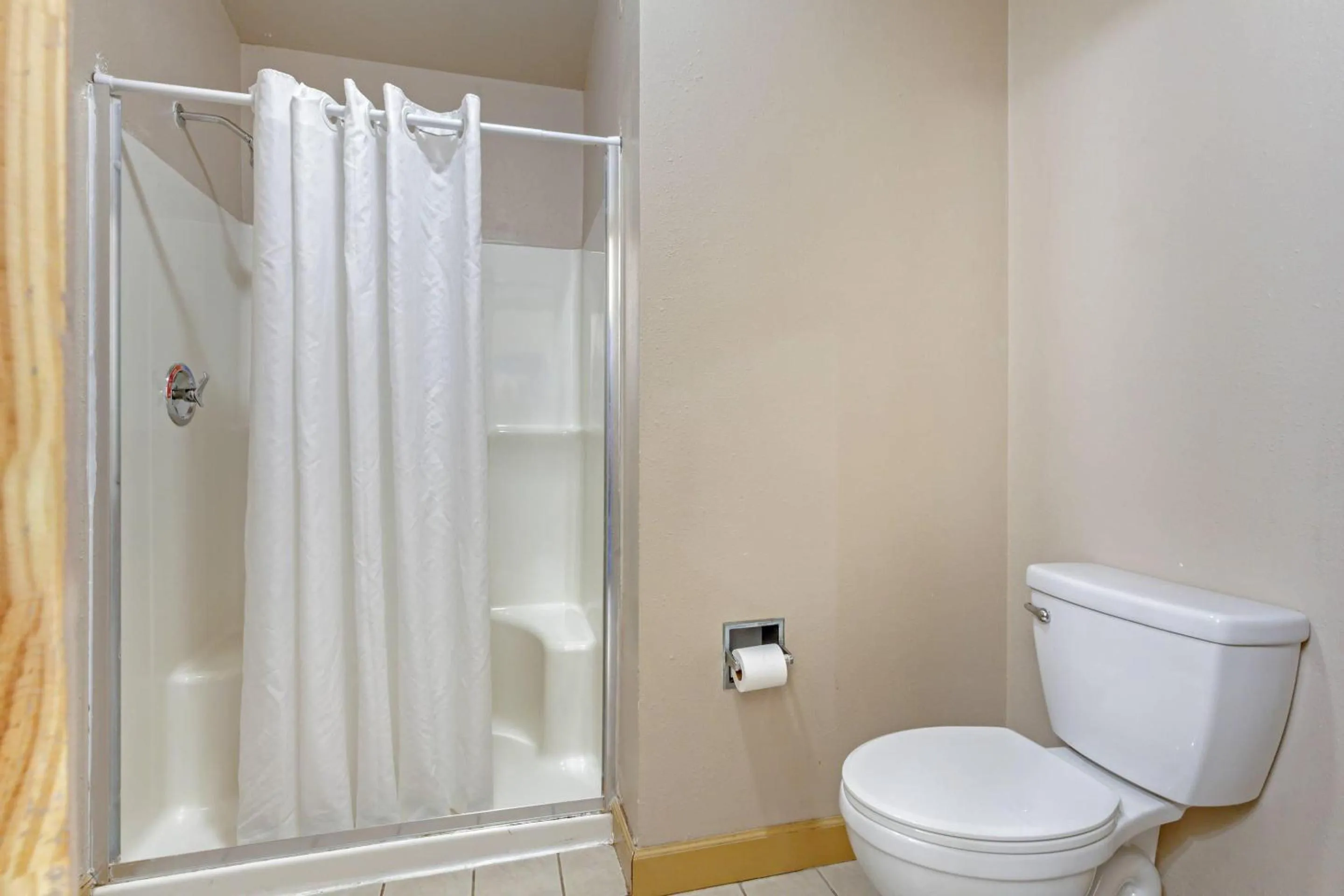 Bedroom in Atlantis Family Waterpark Hotel, an Ascend Collection Hotel