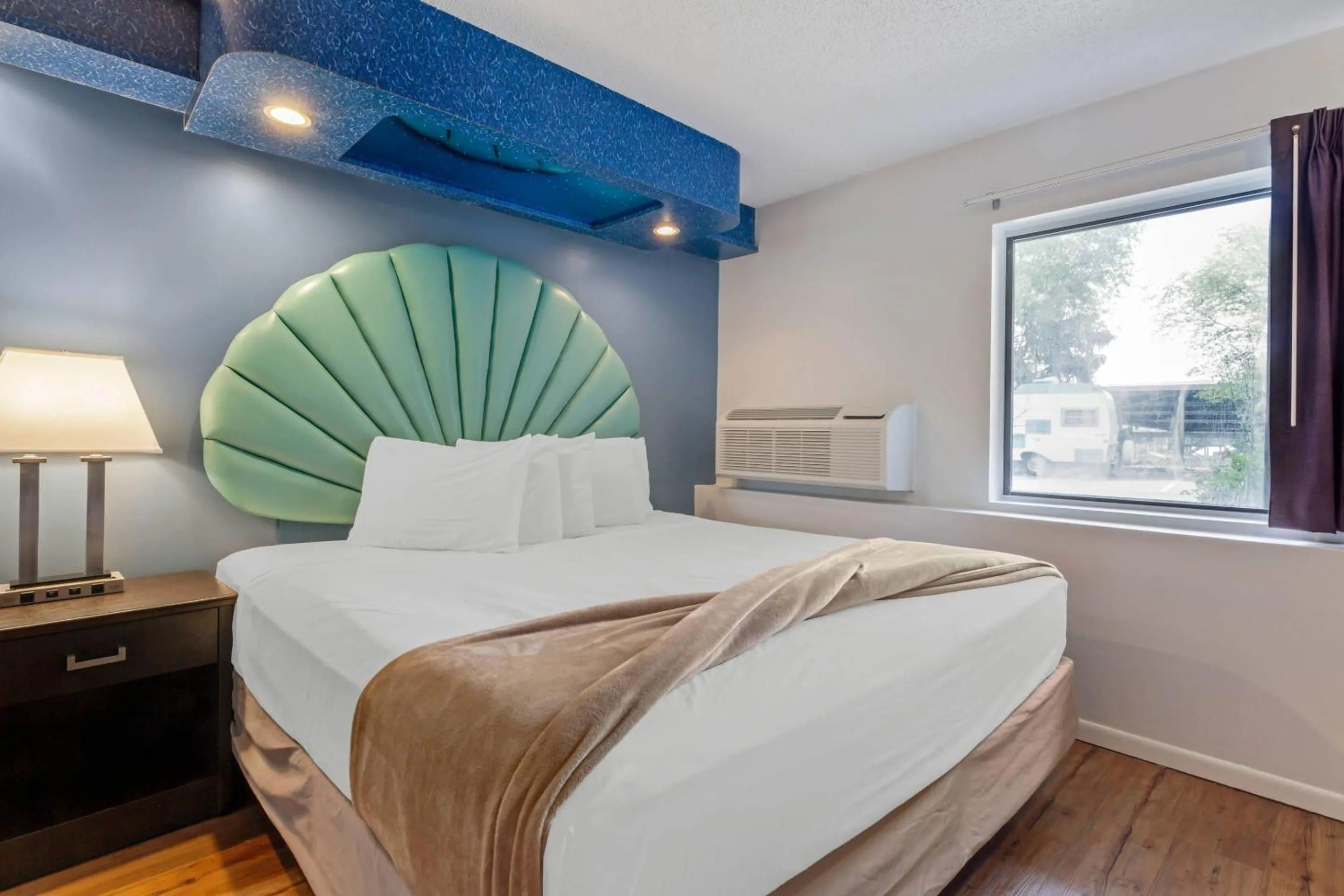 Bedroom in Atlantis Family Waterpark Hotel, an Ascend Collection Hotel