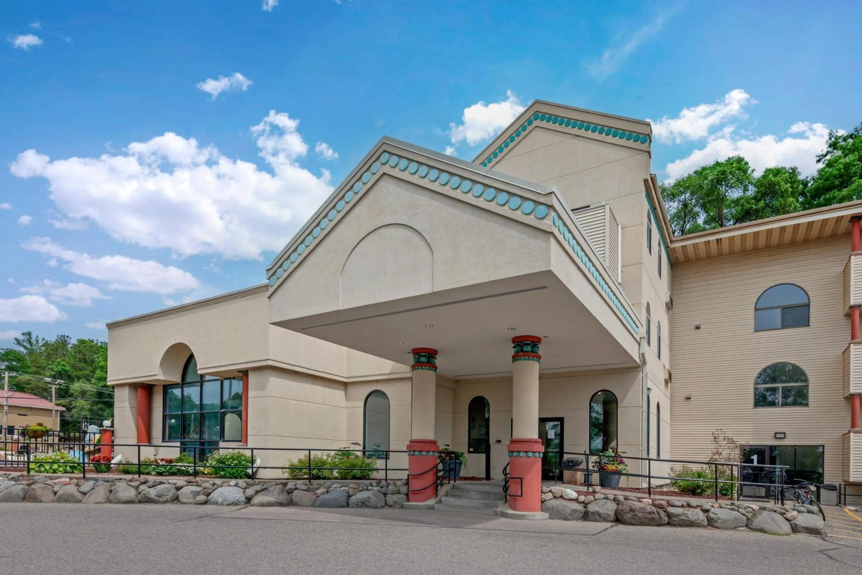 Property building in Atlantis Family Waterpark Hotel, an Ascend Collection Hotel