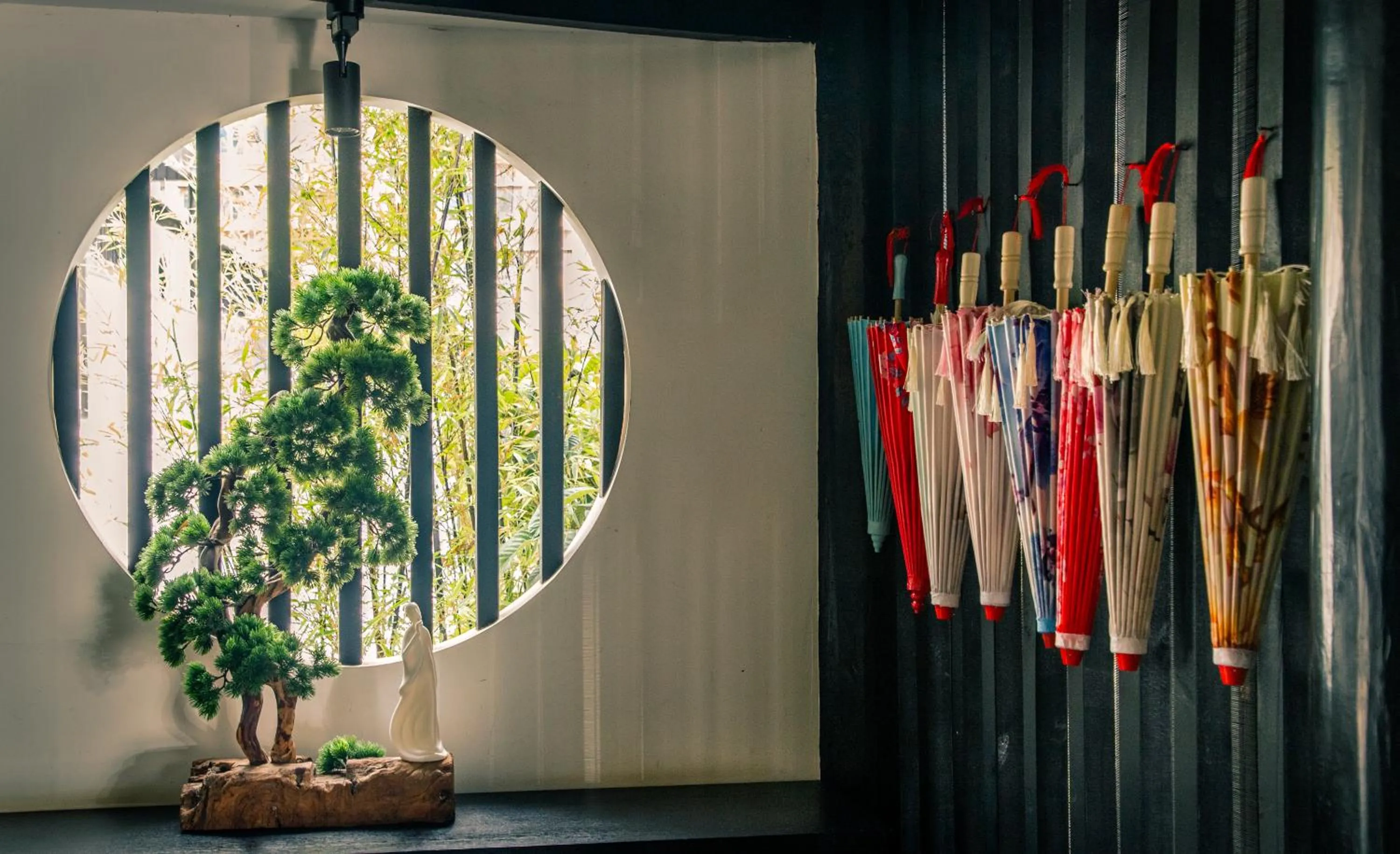 Decorative detail in Gongxili-Xijian Hotel - Kunming Dongfeng East Road Dashuying Metro Station