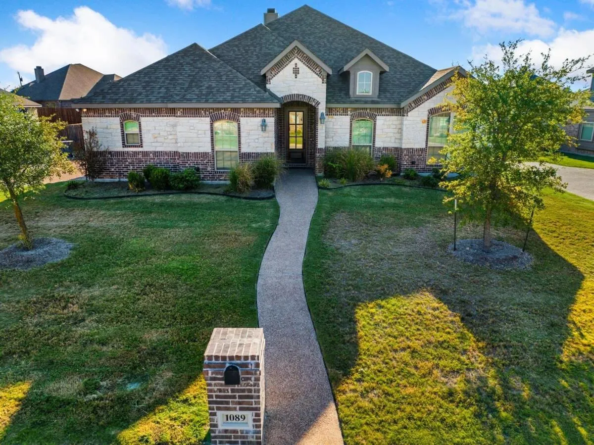 The Noble House Near Magnolia & Baylor W Pool