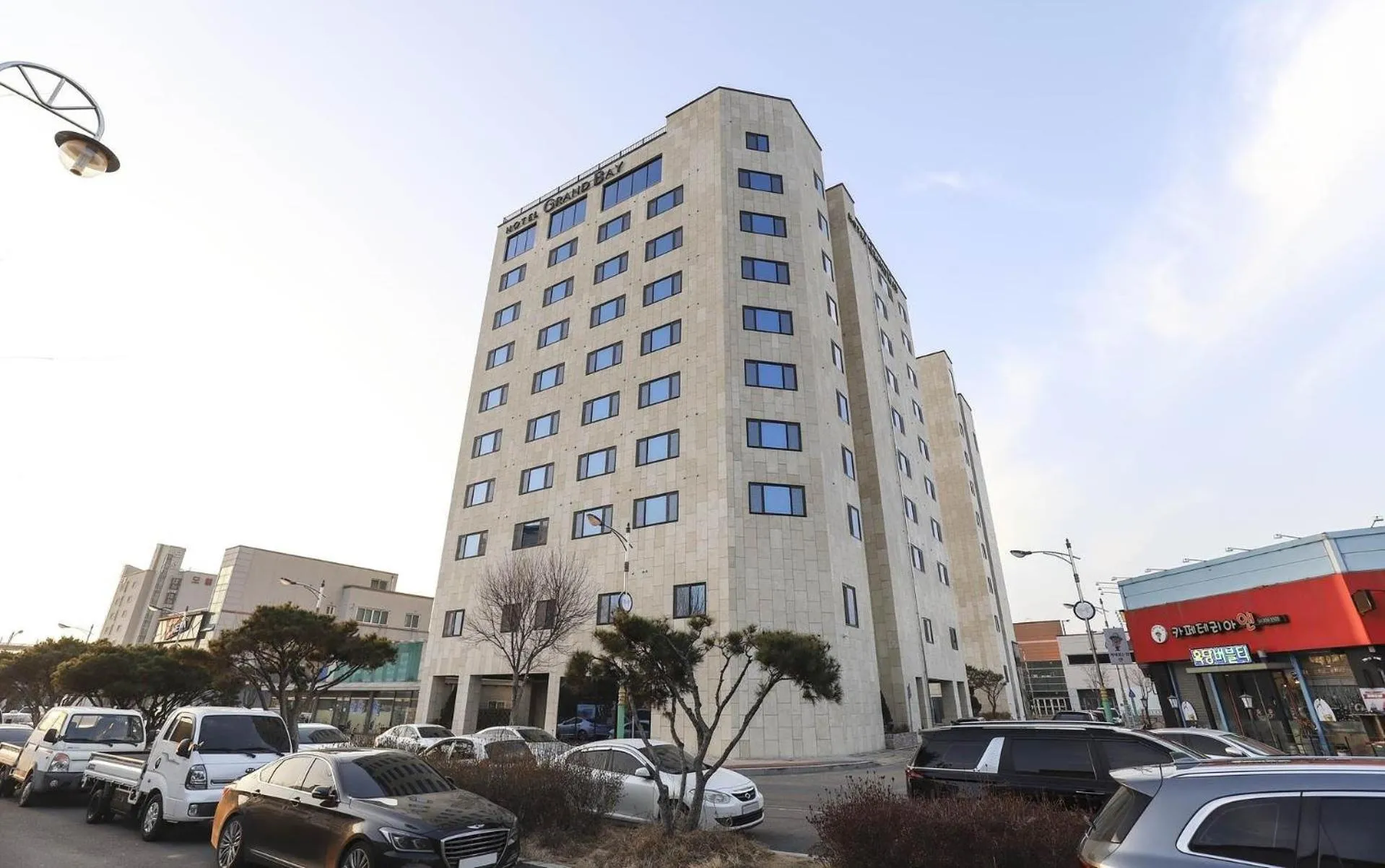 Property building in Hotel Grand Bay Boryeong