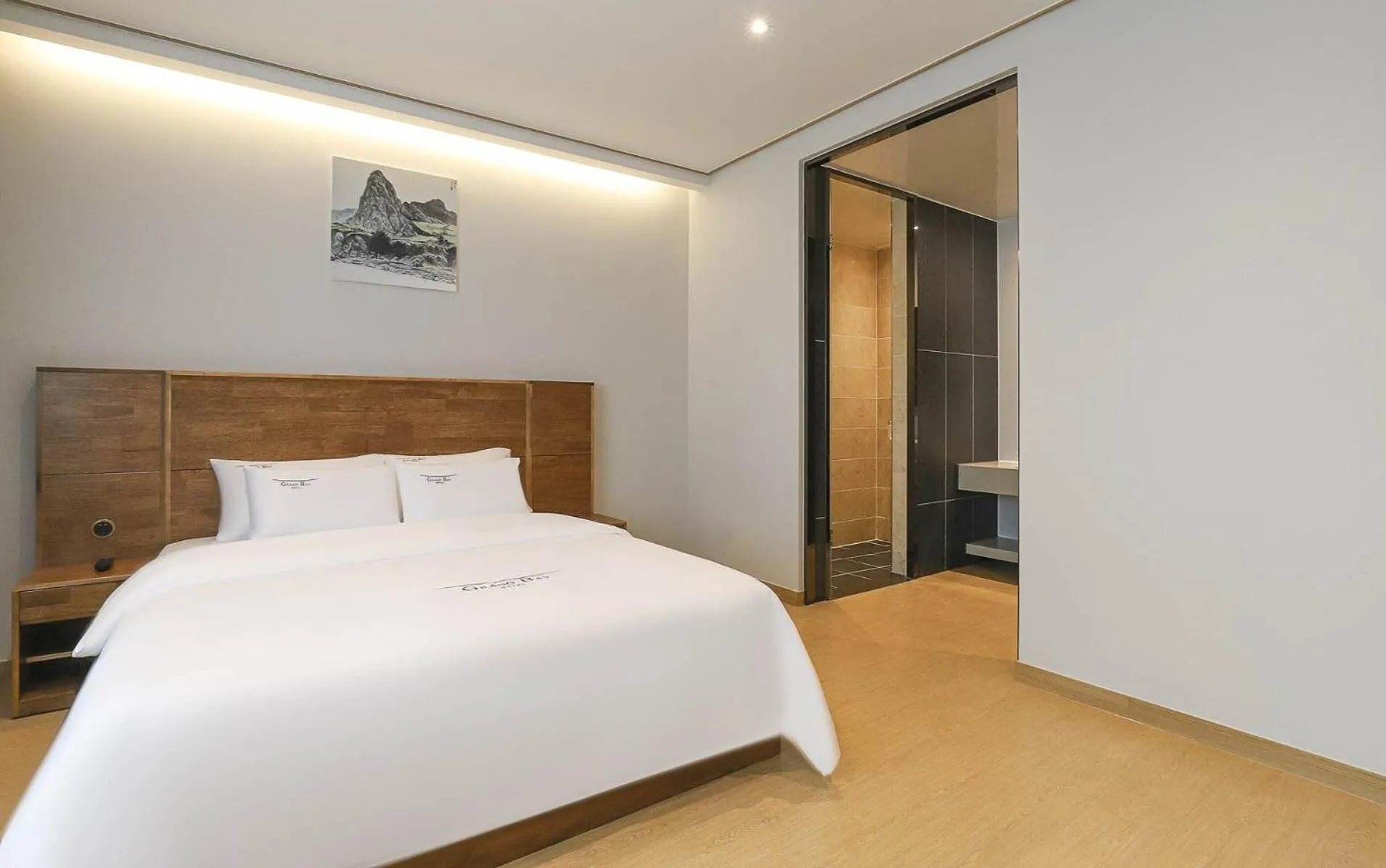 Bed in Hotel Grand Bay Boryeong