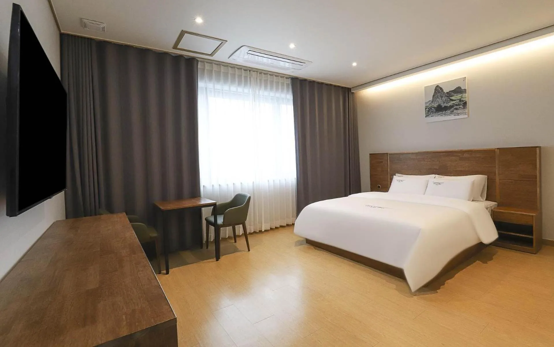 Bed in Hotel Grand Bay Boryeong