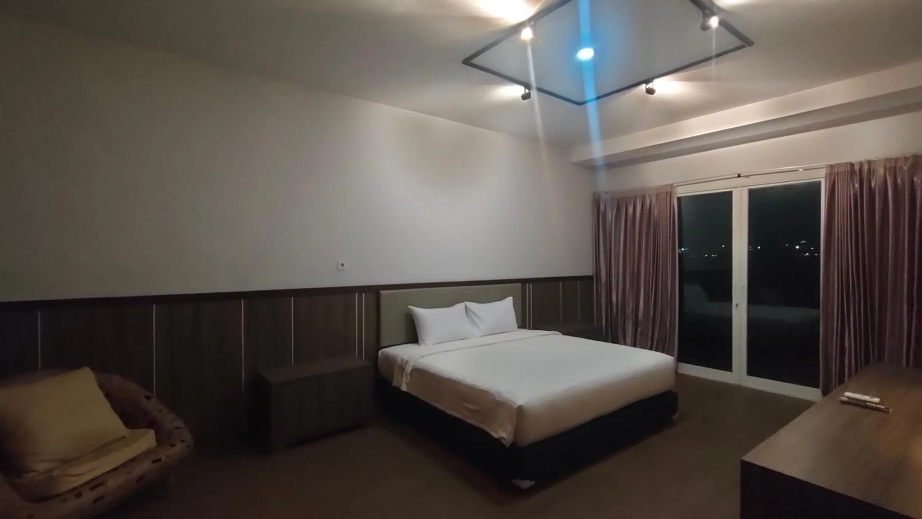 Bed in Bwalk Hotel Malang